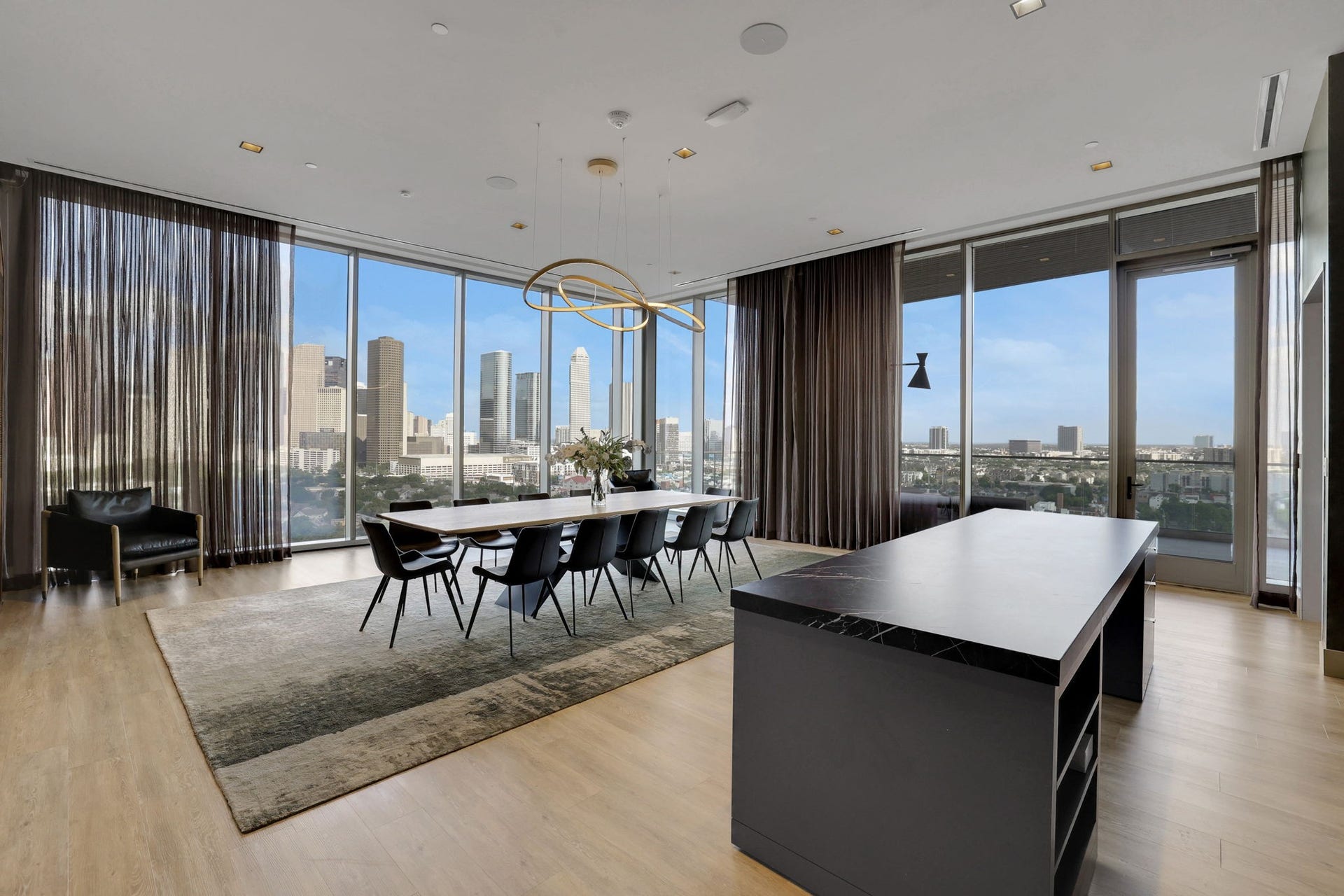 1711 Allen Parkway, #2704, Houston, TX 77019