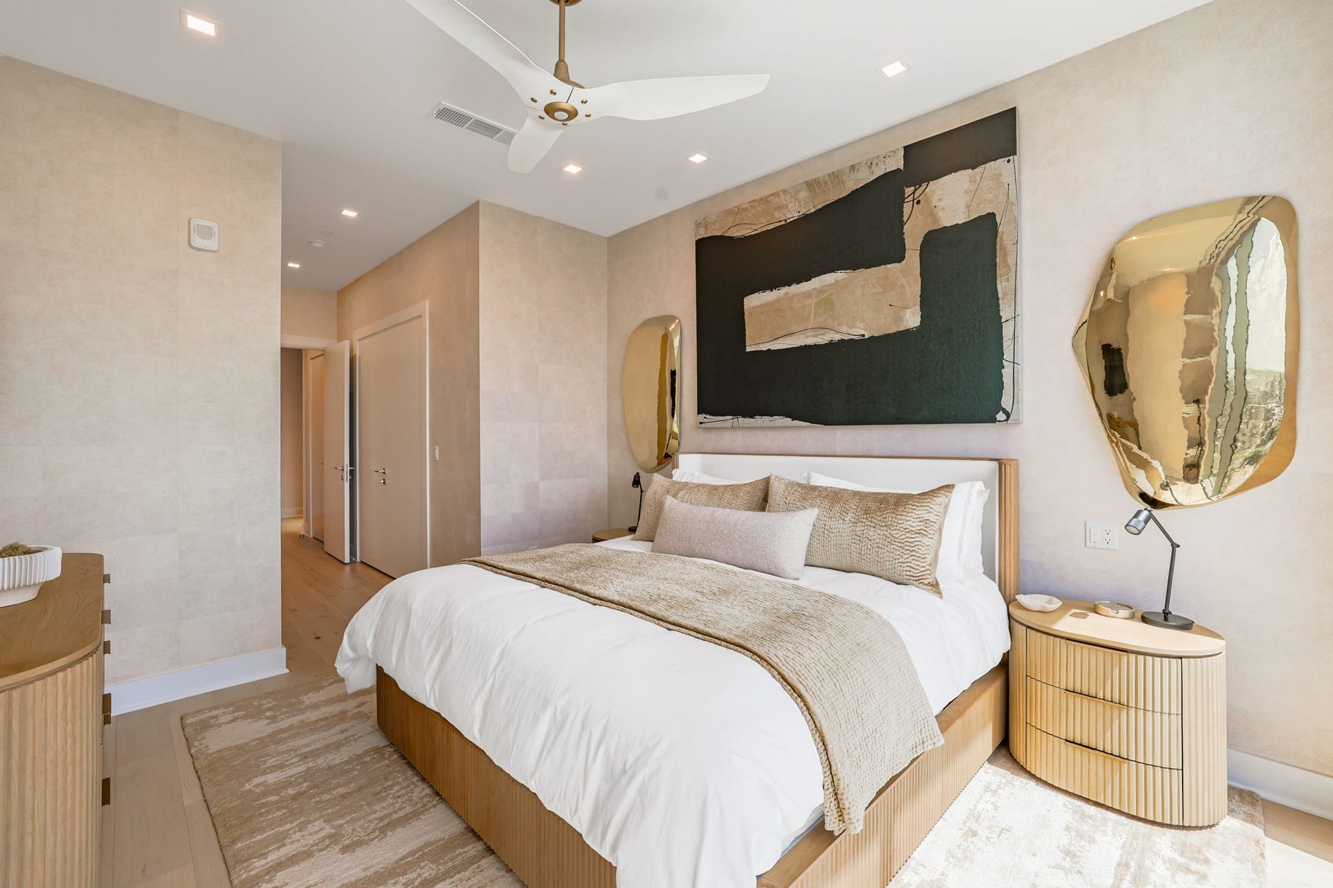1711 Allen Parkway, #2704, Houston, TX 77019