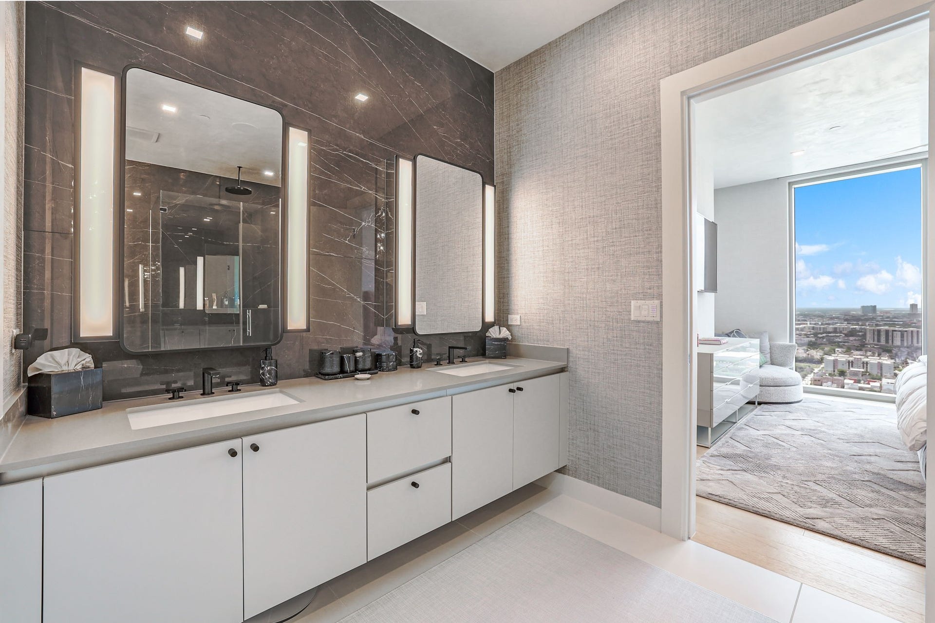 1711 Allen Parkway, #2704, Houston, TX 77019