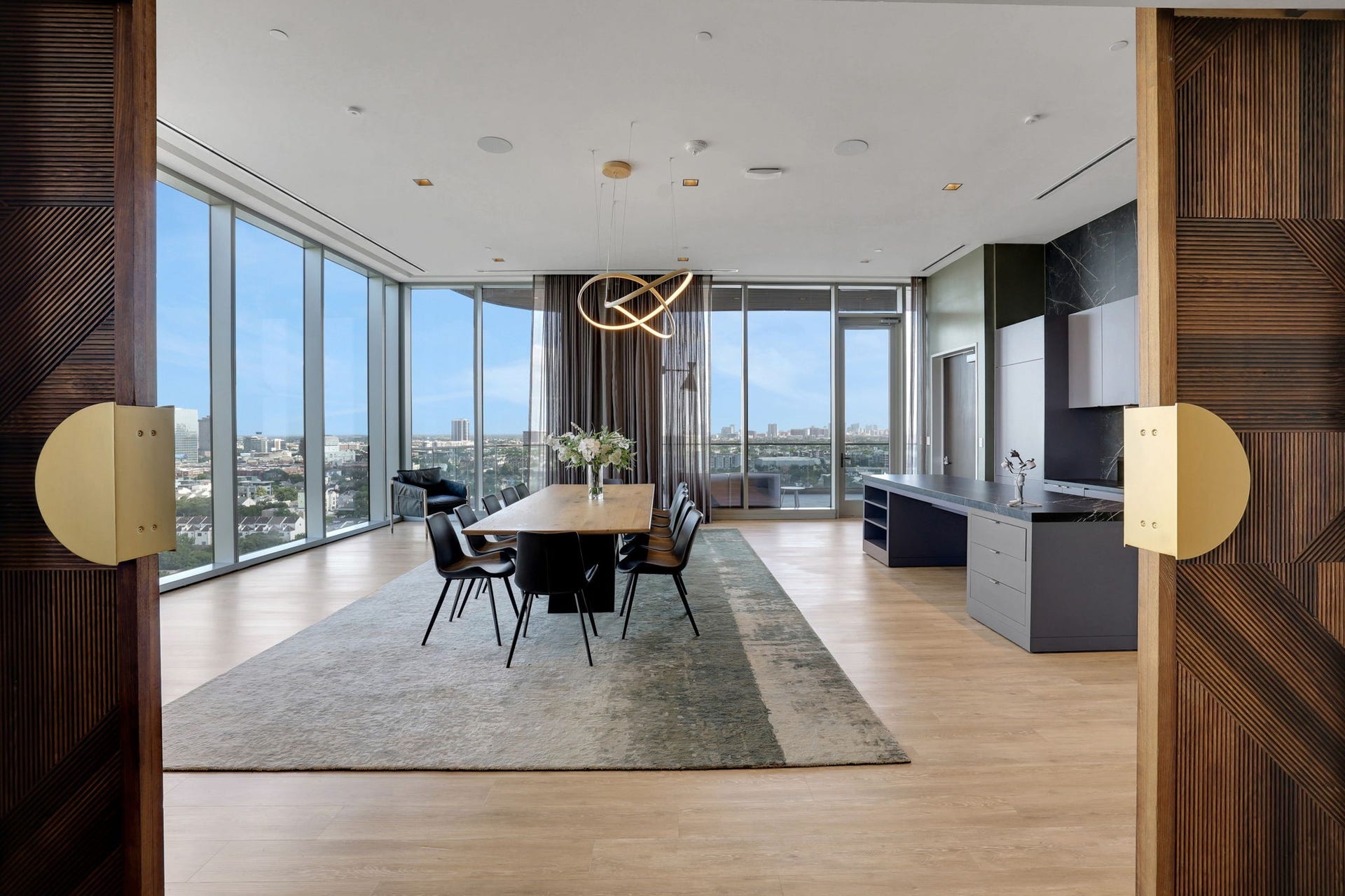 1711 Allen Parkway, #2704, Houston, TX 77019