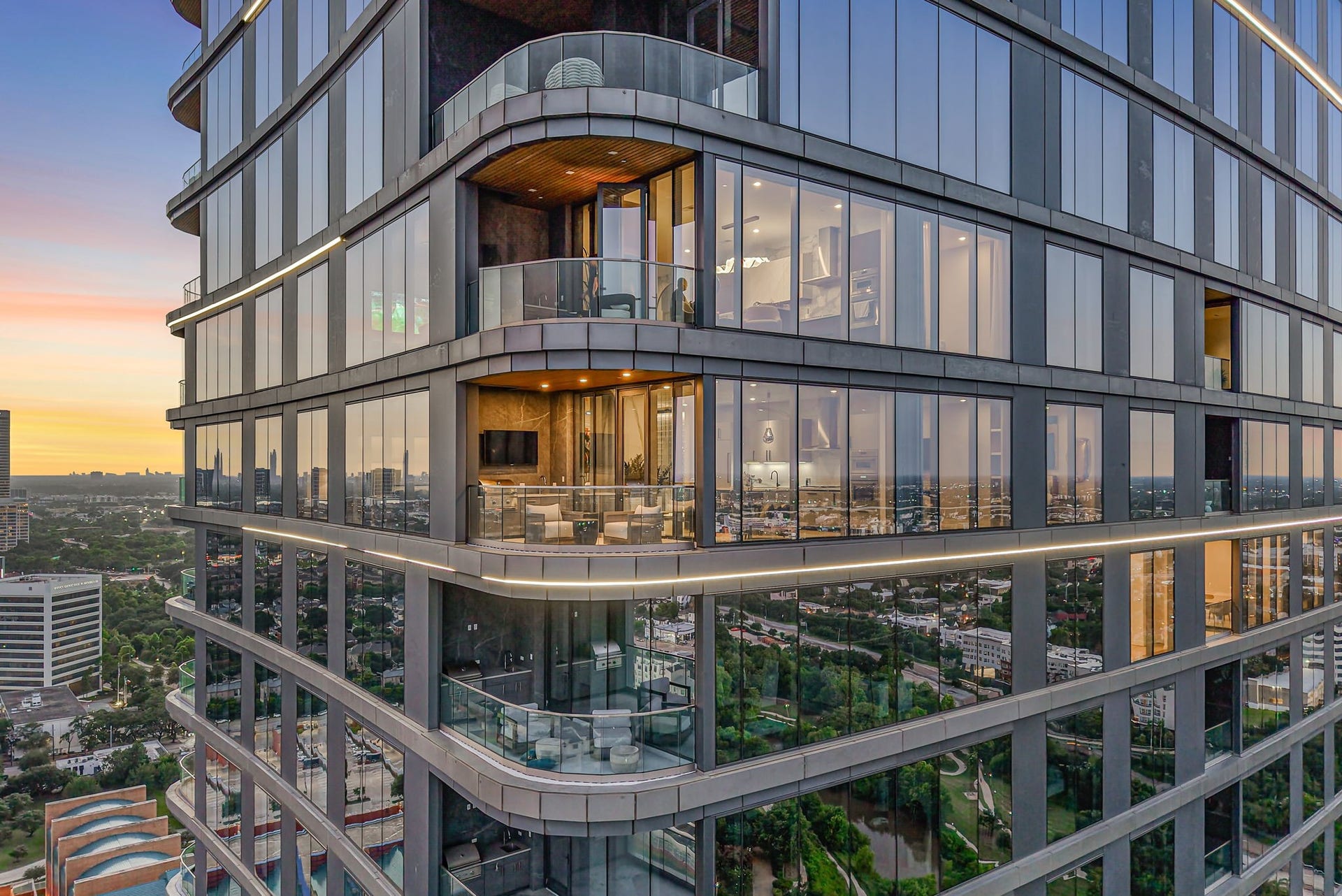 1711 Allen Parkway, #2704, Houston, TX 77019