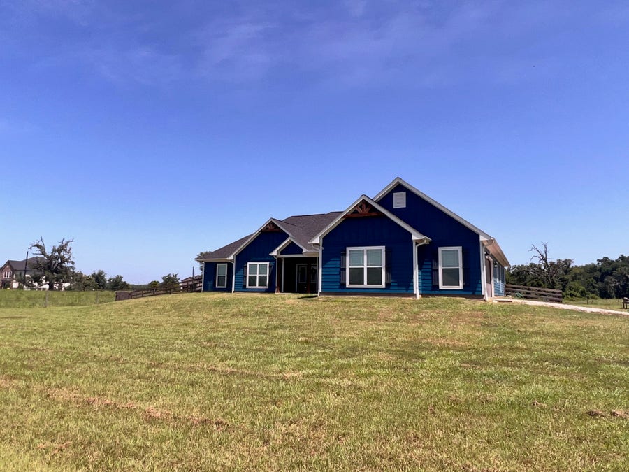 Property photo for 2502 Majestic Oaks Court, Rosharon, TX