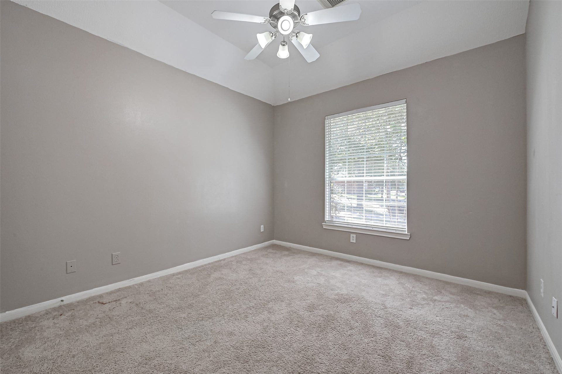 13922 Normandy Court, Sugar Land, TX 77498