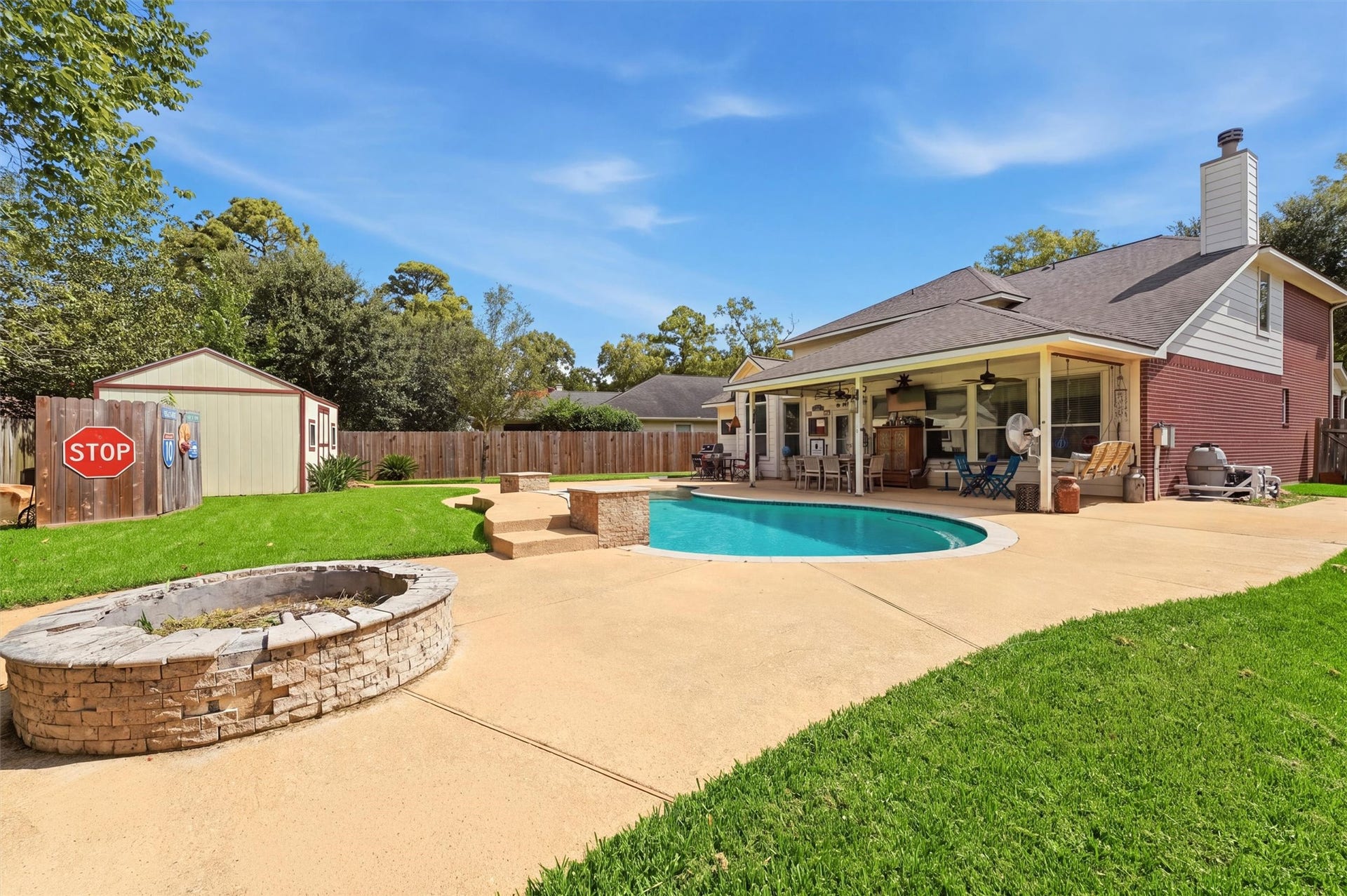 1719 Cloister Drive, Crosby, TX 77532