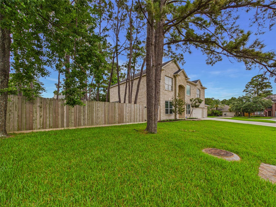Property photo for 8506 Mile Run Road, Humble, TX