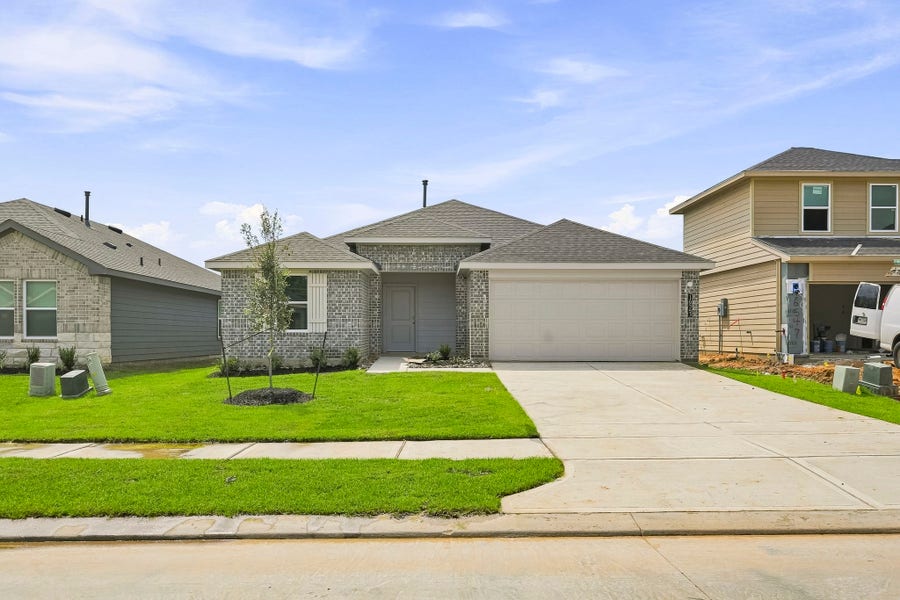 Property photo for 16543 Pinecone Grove Street, Magnolia, TX