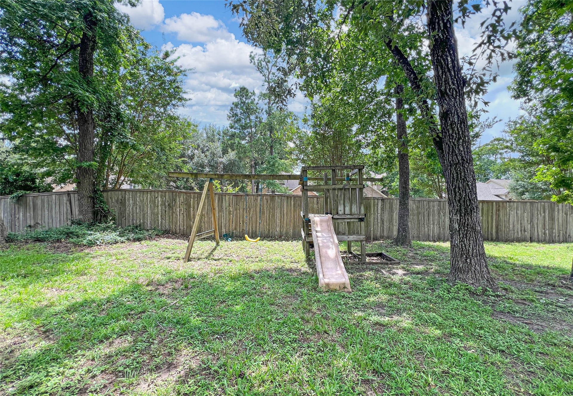 43 W Spindle Tree Circle, The Woodlands, TX 77382
