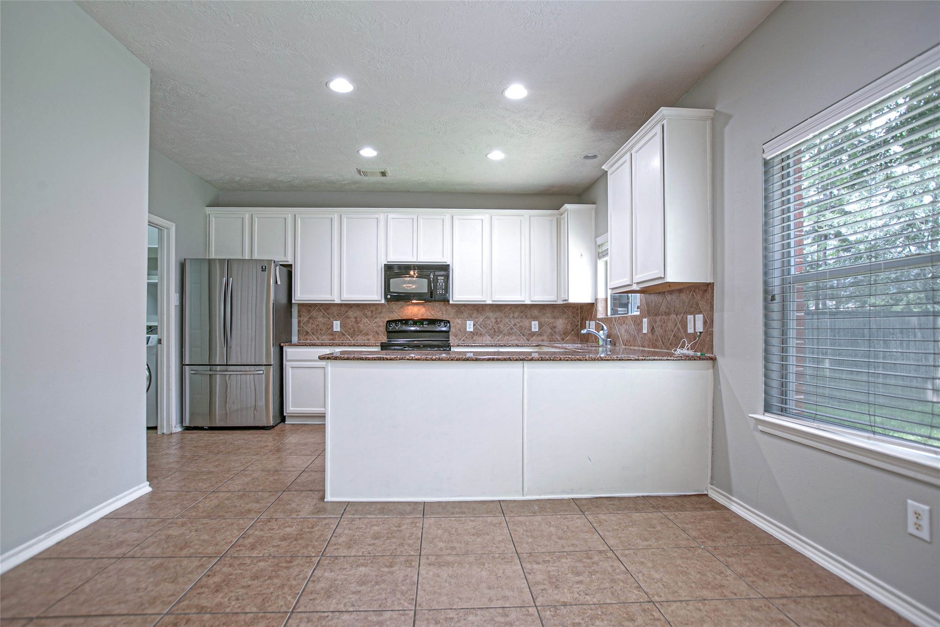 43 W Spindle Tree Circle, The Woodlands, TX 77382