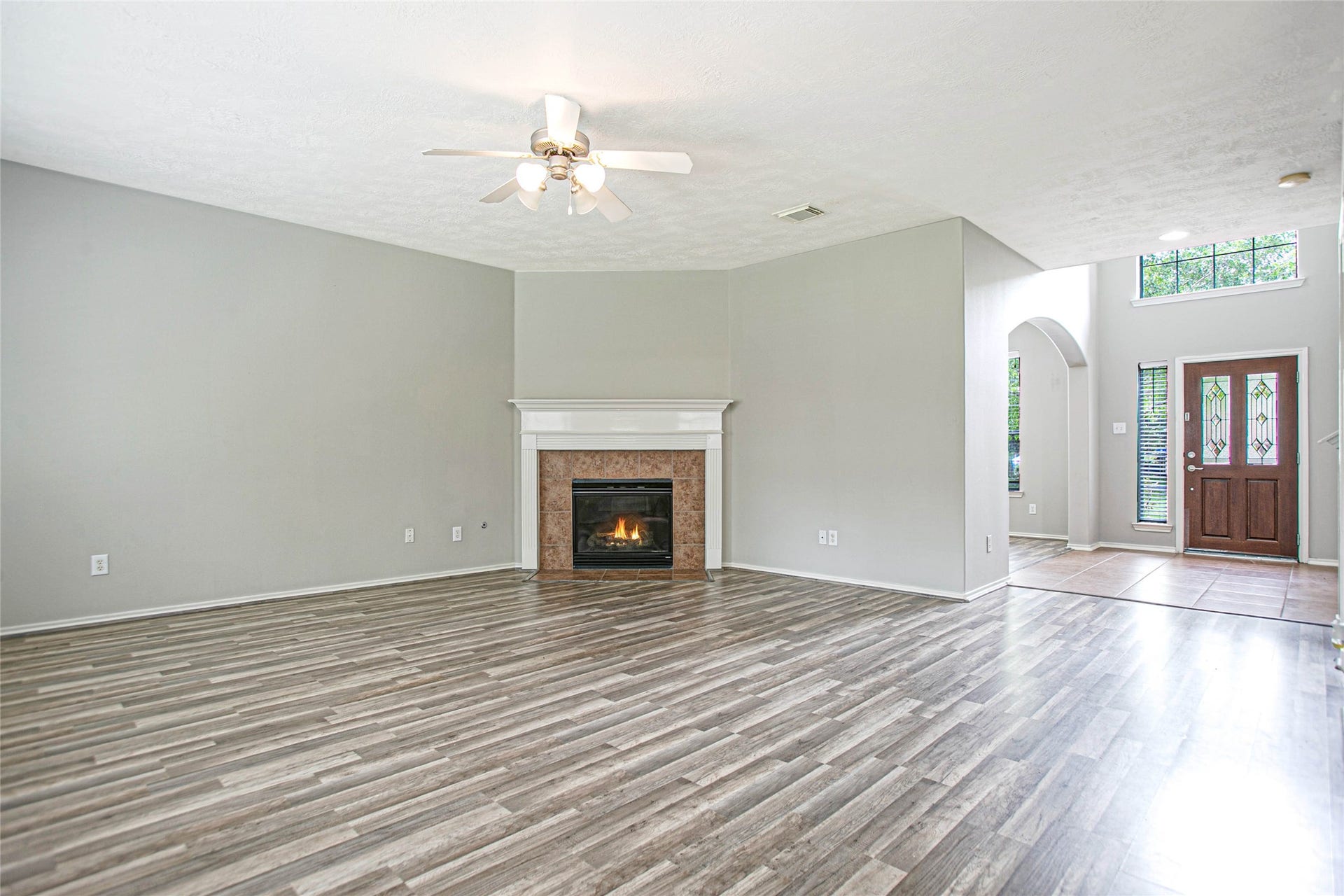 43 W Spindle Tree Circle, The Woodlands, TX 77382