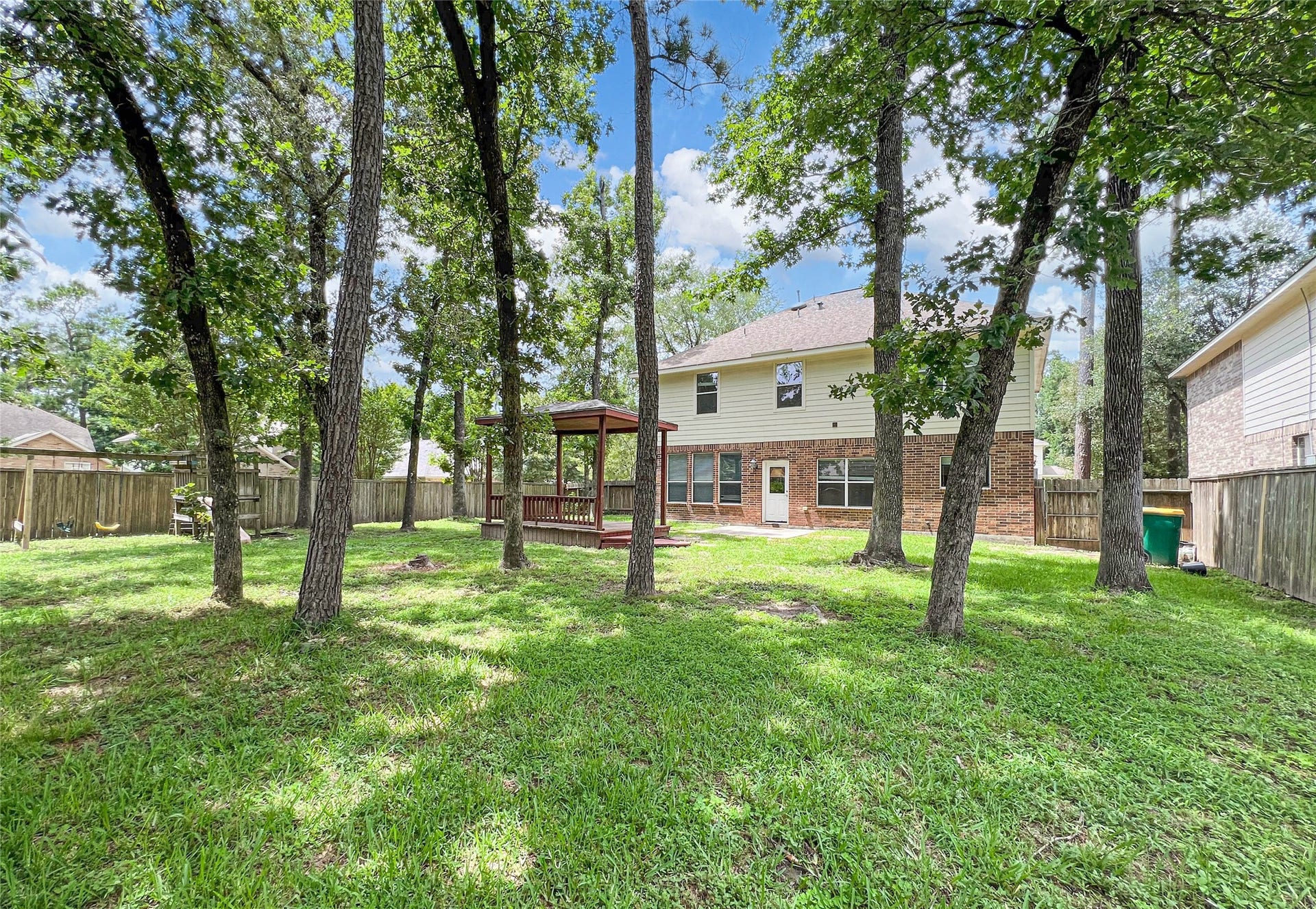 43 W Spindle Tree Circle, The Woodlands, TX 77382