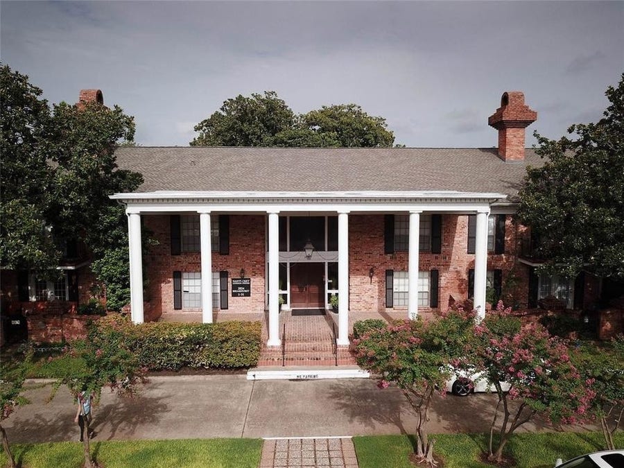 Property photo for 2824 Briarhurst Drive, #16, Houston, TX