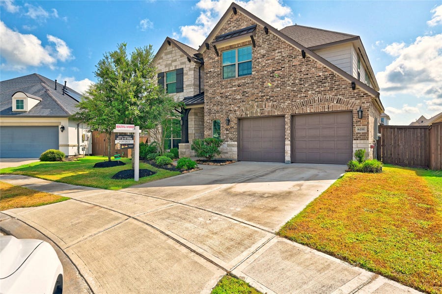 Property photo for 6211 Shore Ridge Court, Manvel, TX