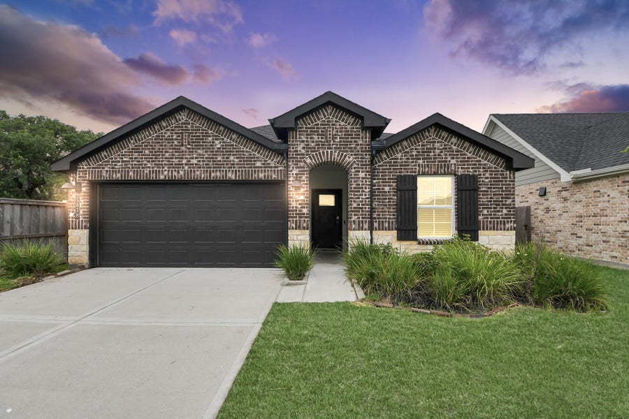 Property photo for 1618 Westway Drive, Arcola, TX