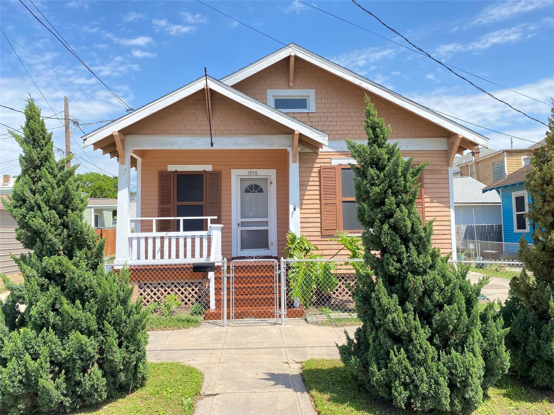 1916 26th Street, Galveston, TX 77550 1916 26th Street, Galveston, TX 77550