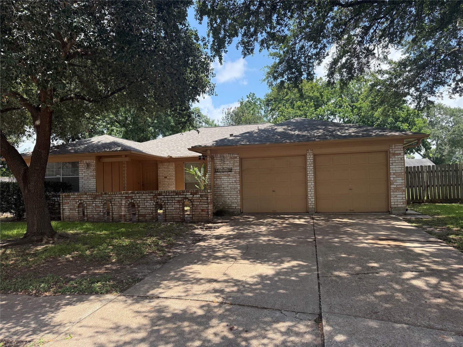 1534 Alderbrook Drive, Sugar Land, TX 77498 1534 Alderbrook Drive, Sugar Land, TX 77498