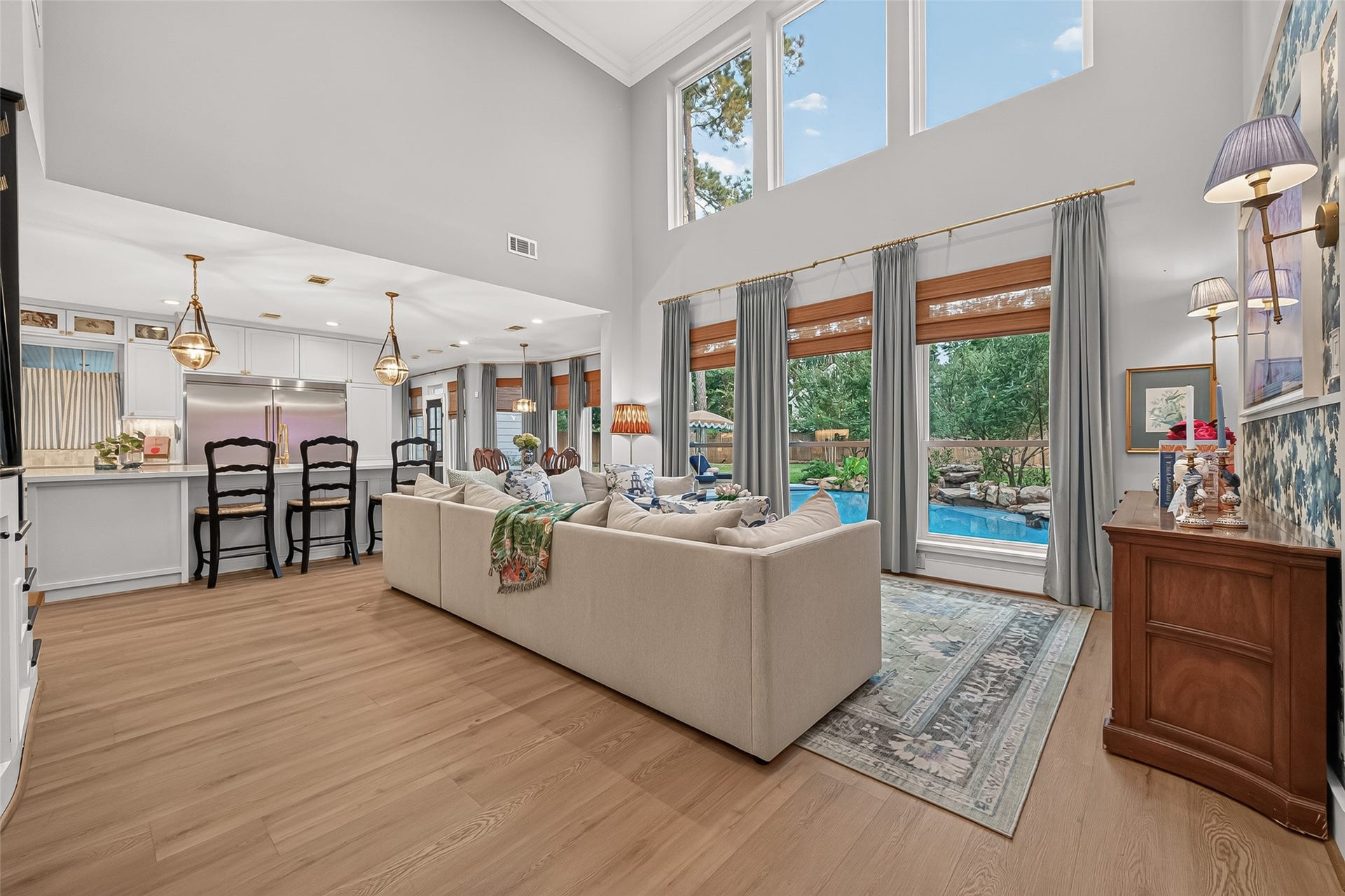 38 N Longspur Drive, The Woodlands, TX 77380 38 N Longspur Drive, The Woodlands, TX 77380