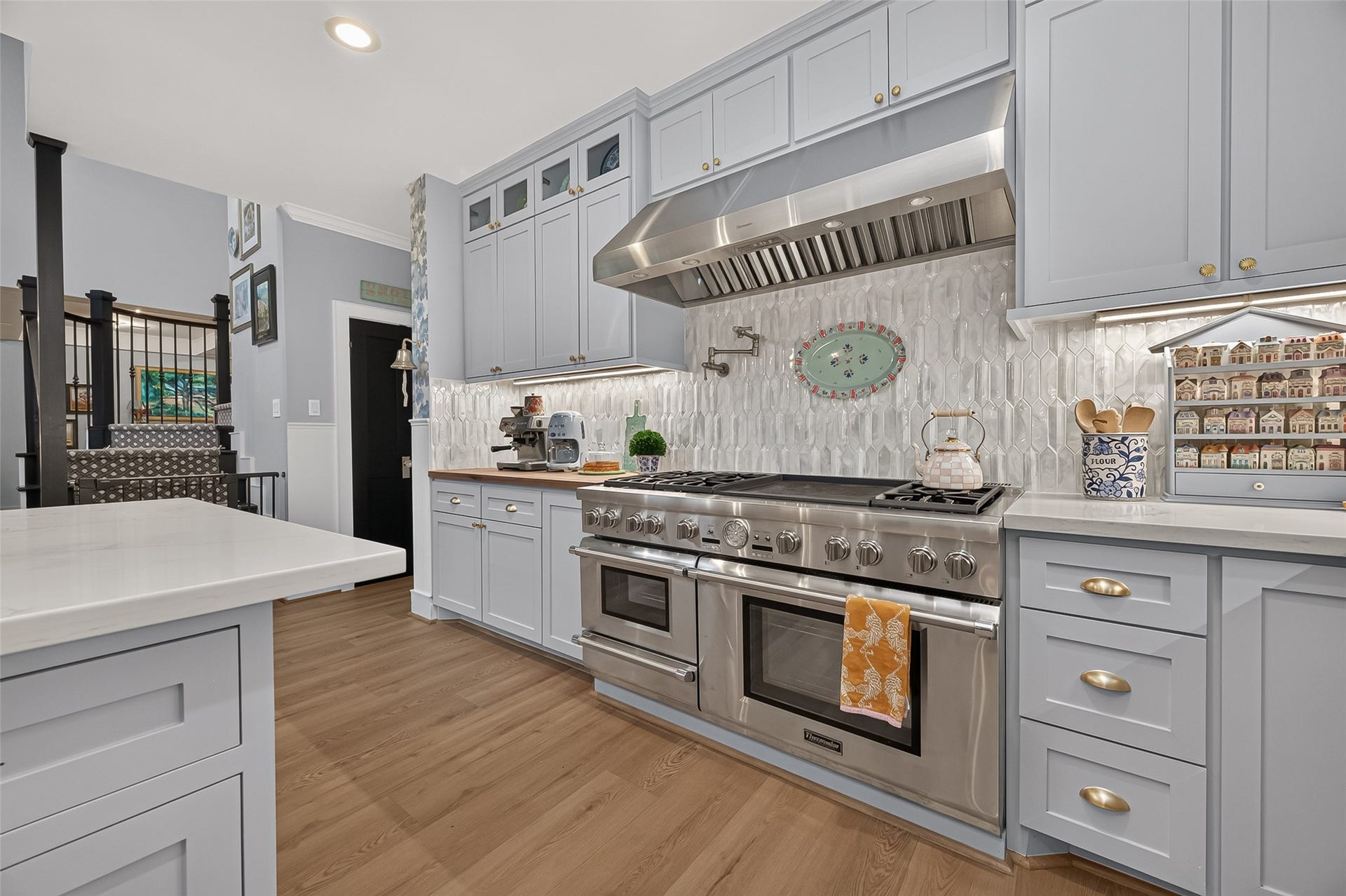 38 N Longspur Drive, The Woodlands, TX 77380 38 N Longspur Drive, The Woodlands, TX 77380