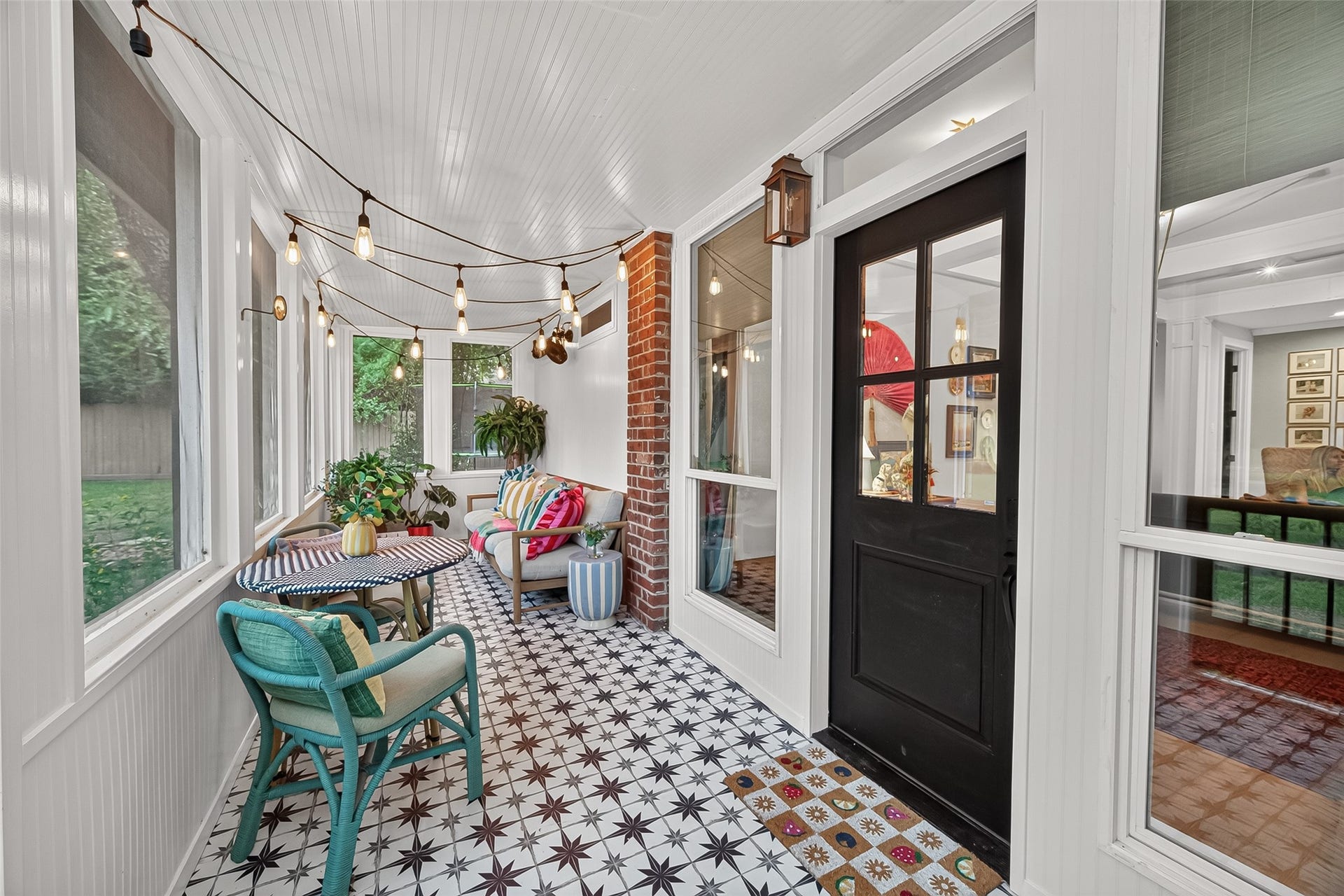 38 N Longspur Drive, The Woodlands, TX 77380 38 N Longspur Drive, The Woodlands, TX 77380