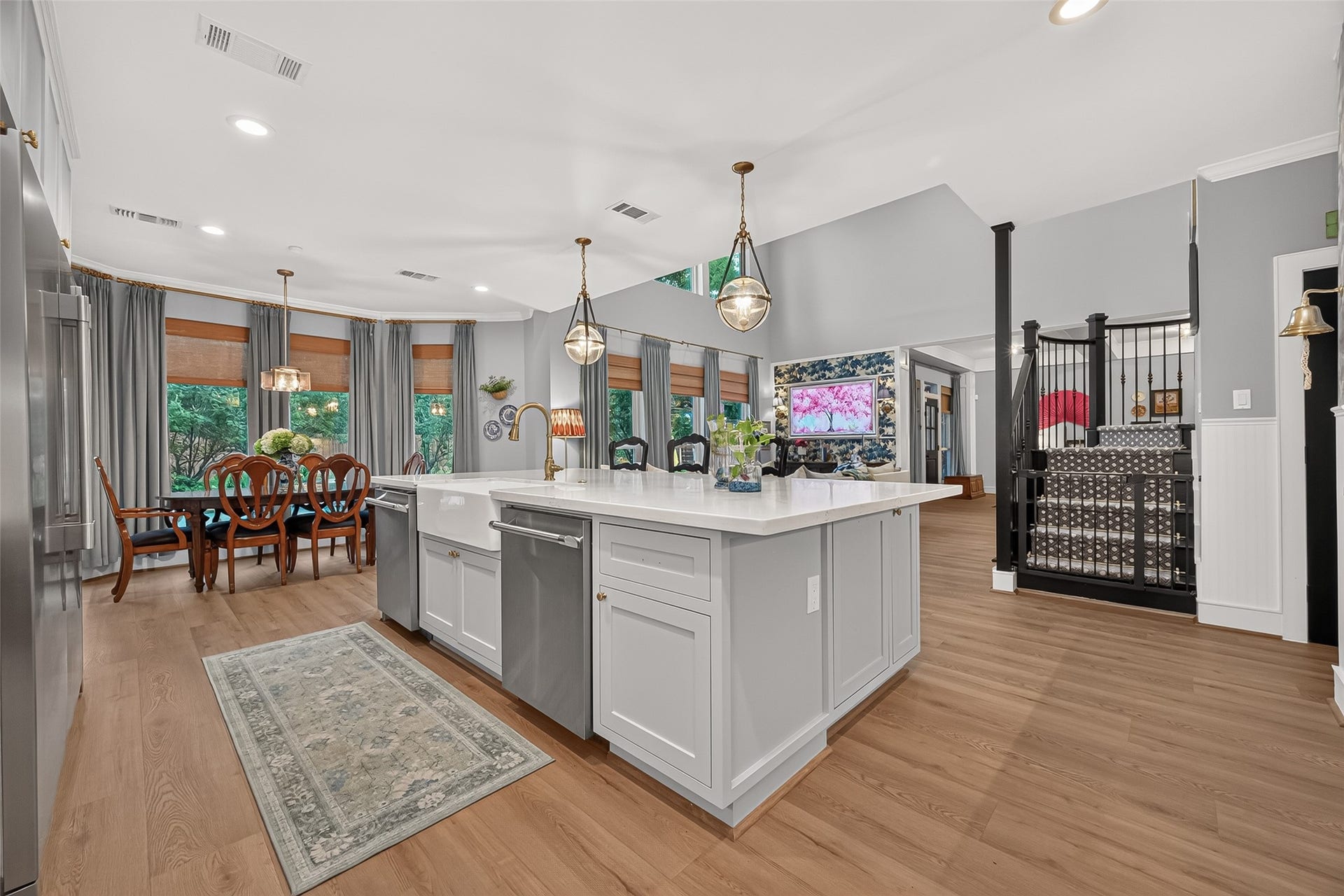 38 N Longspur Drive, The Woodlands, TX 77380 38 N Longspur Drive, The Woodlands, TX 77380