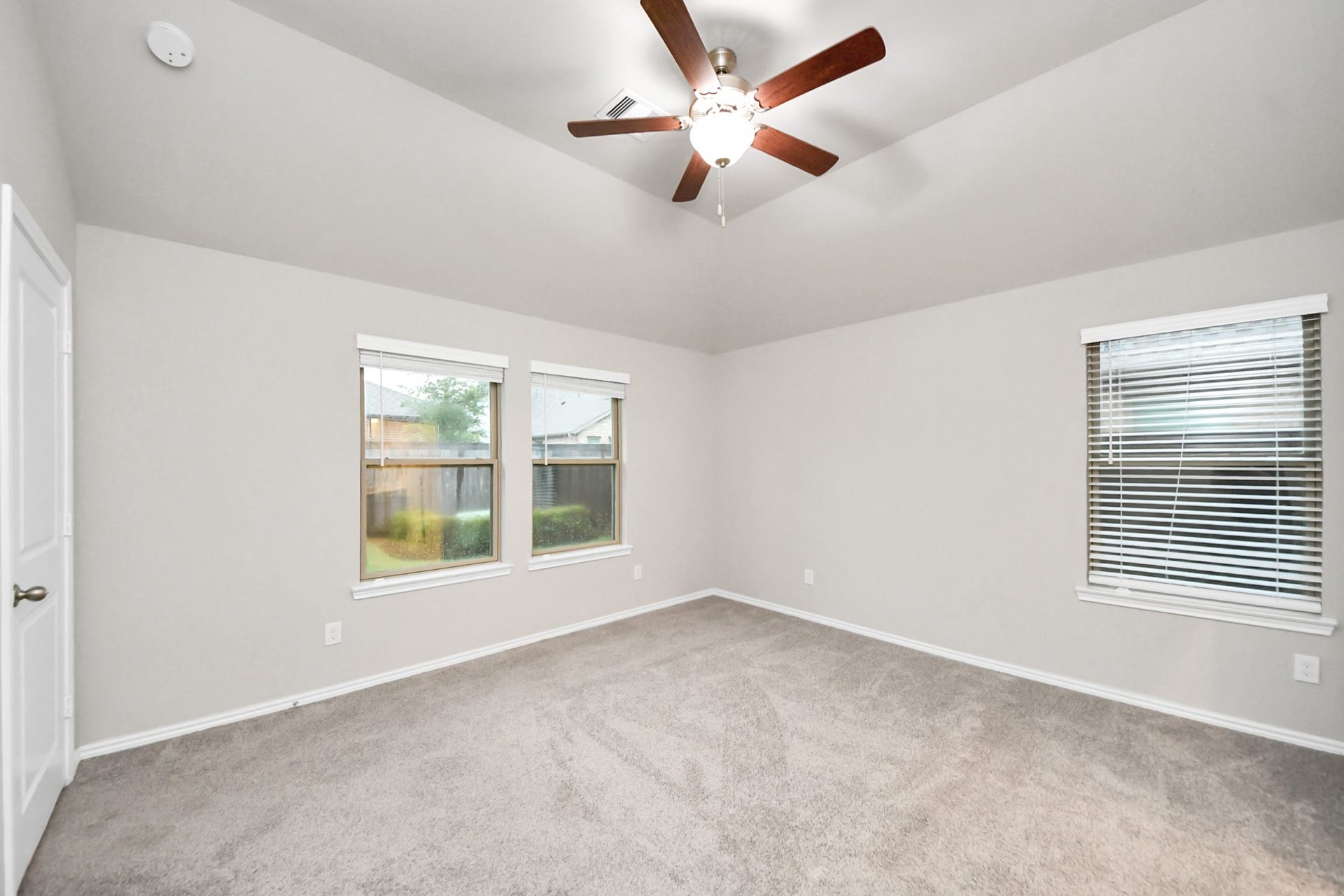 12915 California Palm Court, Cypress, TX 77433 Primary Bedroom