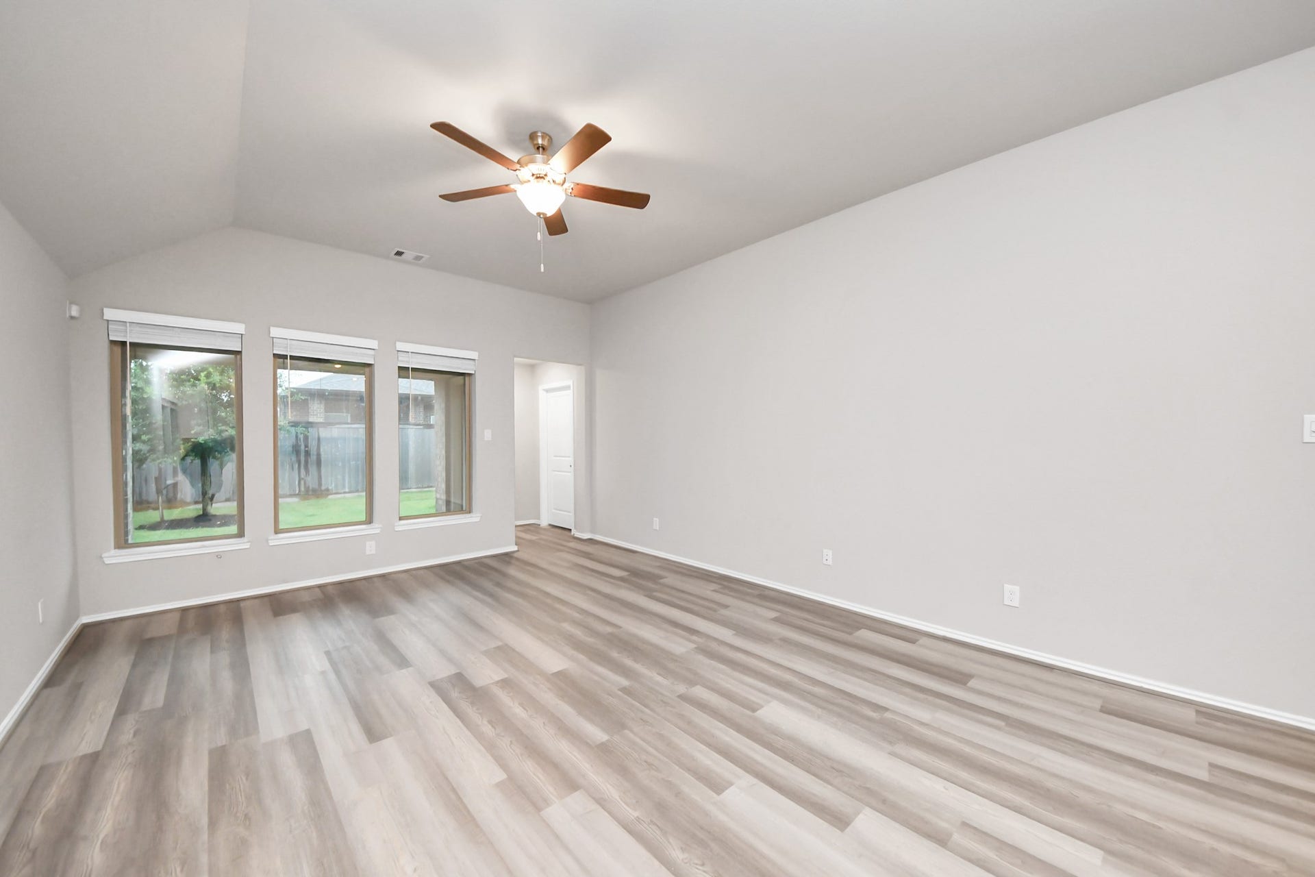 12915 California Palm Court, Cypress, TX 77433 Living Room