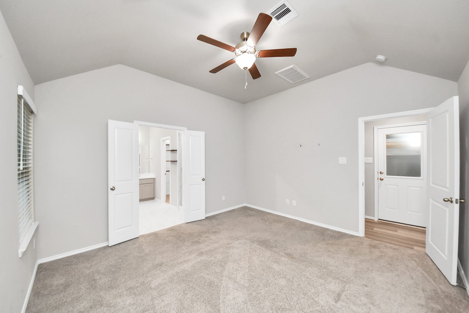 12915 California Palm Court, Cypress, TX 77433 Primary Bedroom