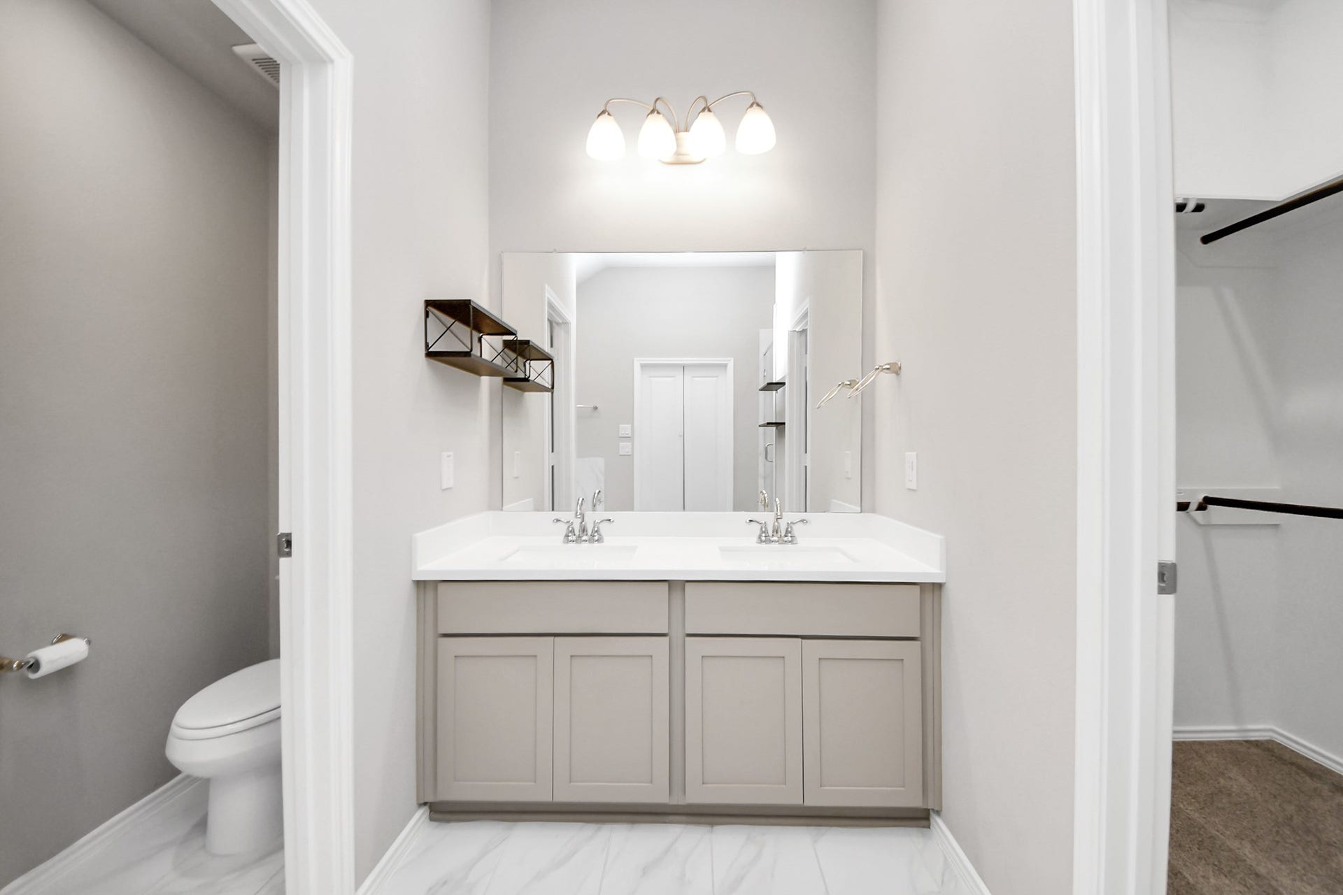12915 California Palm Court, Cypress, TX 77433 Primary Bathroom