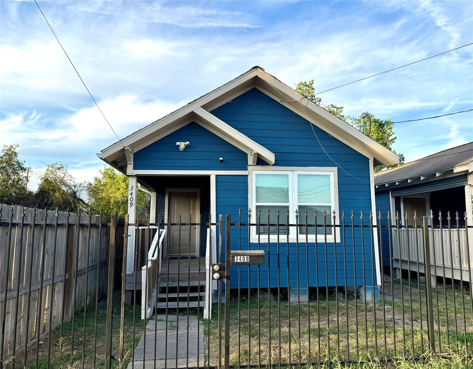 3409 Providence Street, Houston, TX 77020 3409 Providence St. Gated entry.