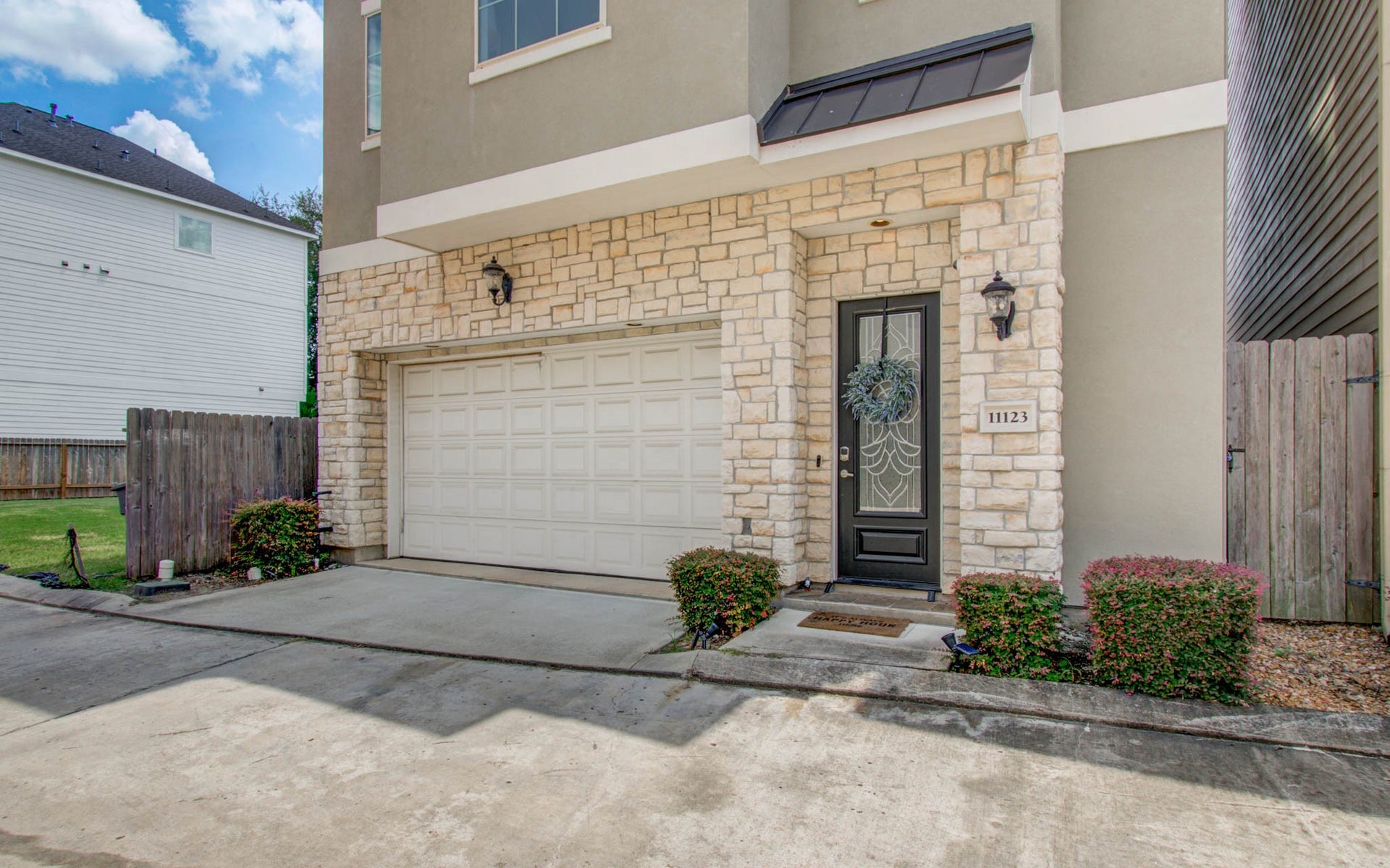 11123 Olympia Drive, Houston, TX 77042 11123 Olympia Drive, Houston, TX 77042