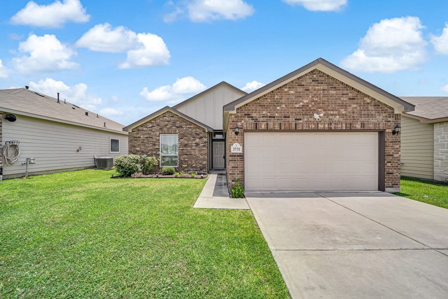 Property photo for 3731 Kaylee Road, Conroe, TX
