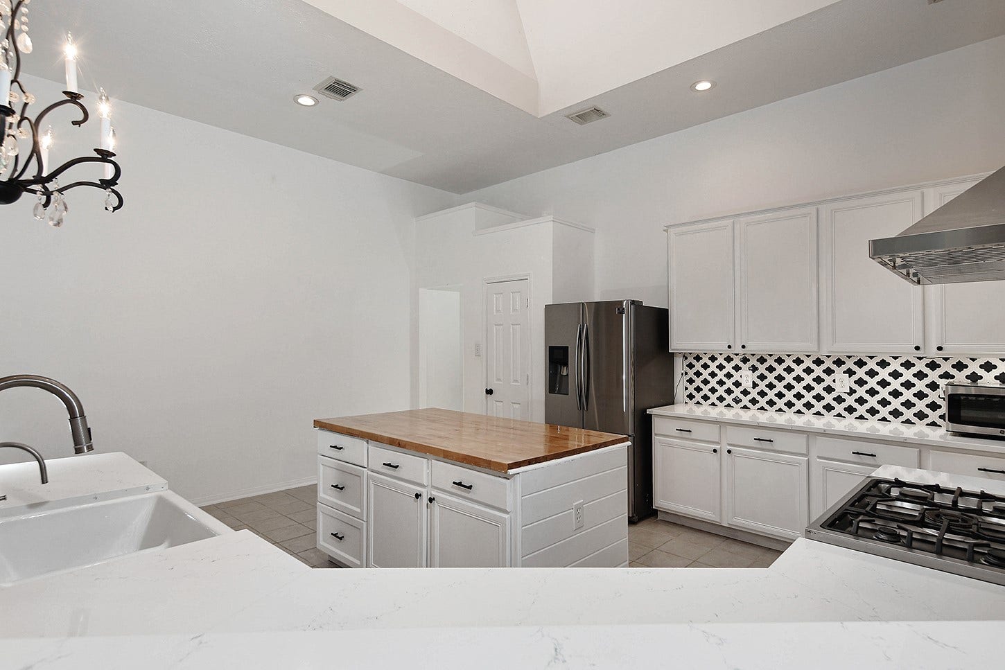 174 N Wimberly Way, The Woodlands, TX 77385 174 N Wimberly Way, The Woodlands, TX 77385