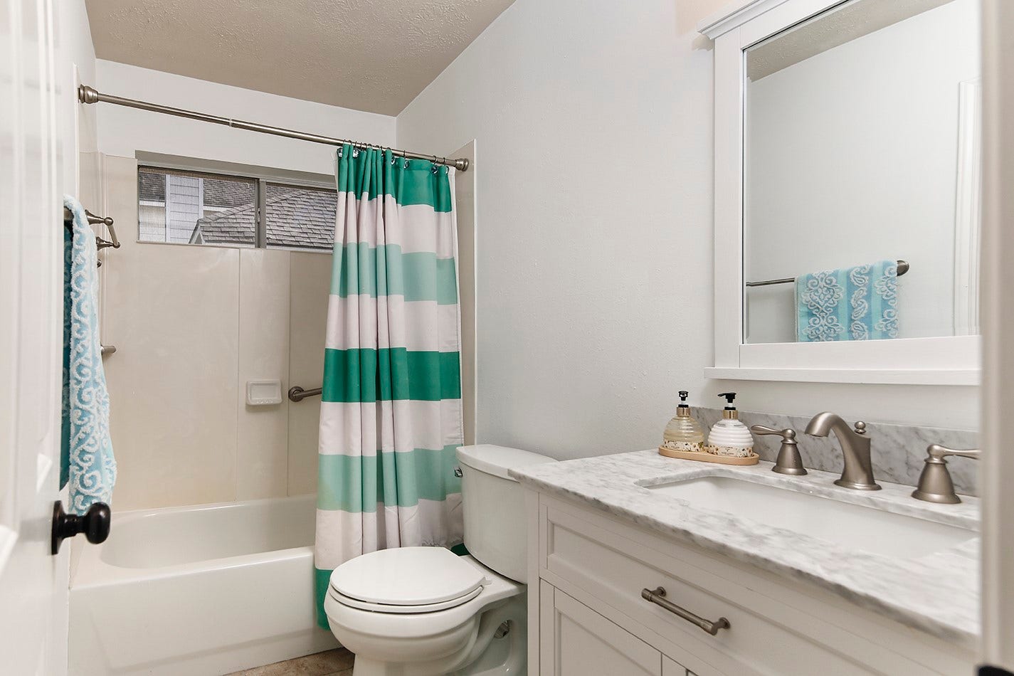174 N Wimberly Way, The Woodlands, TX 77385 174 N Wimberly Way, The Woodlands, TX 77385