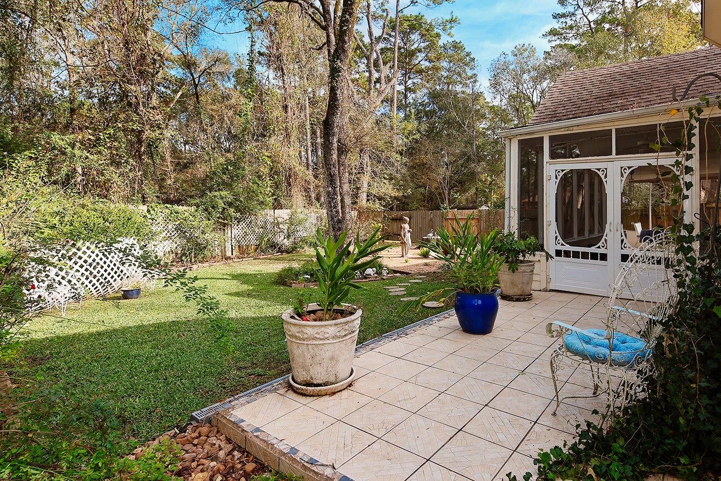174 N Wimberly Way, The Woodlands, TX 77385 174 N Wimberly Way, The Woodlands, TX 77385