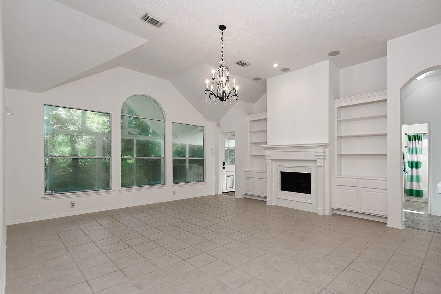 174 N Wimberly Way, The Woodlands, TX 77385 174 N Wimberly Way, The Woodlands, TX 77385