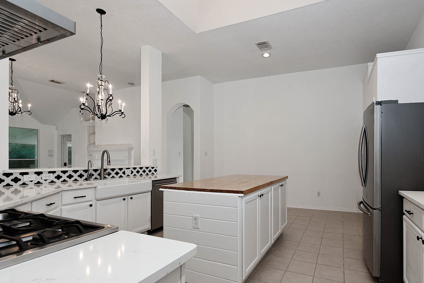 174 N Wimberly Way, The Woodlands, TX 77385 174 N Wimberly Way, The Woodlands, TX 77385
