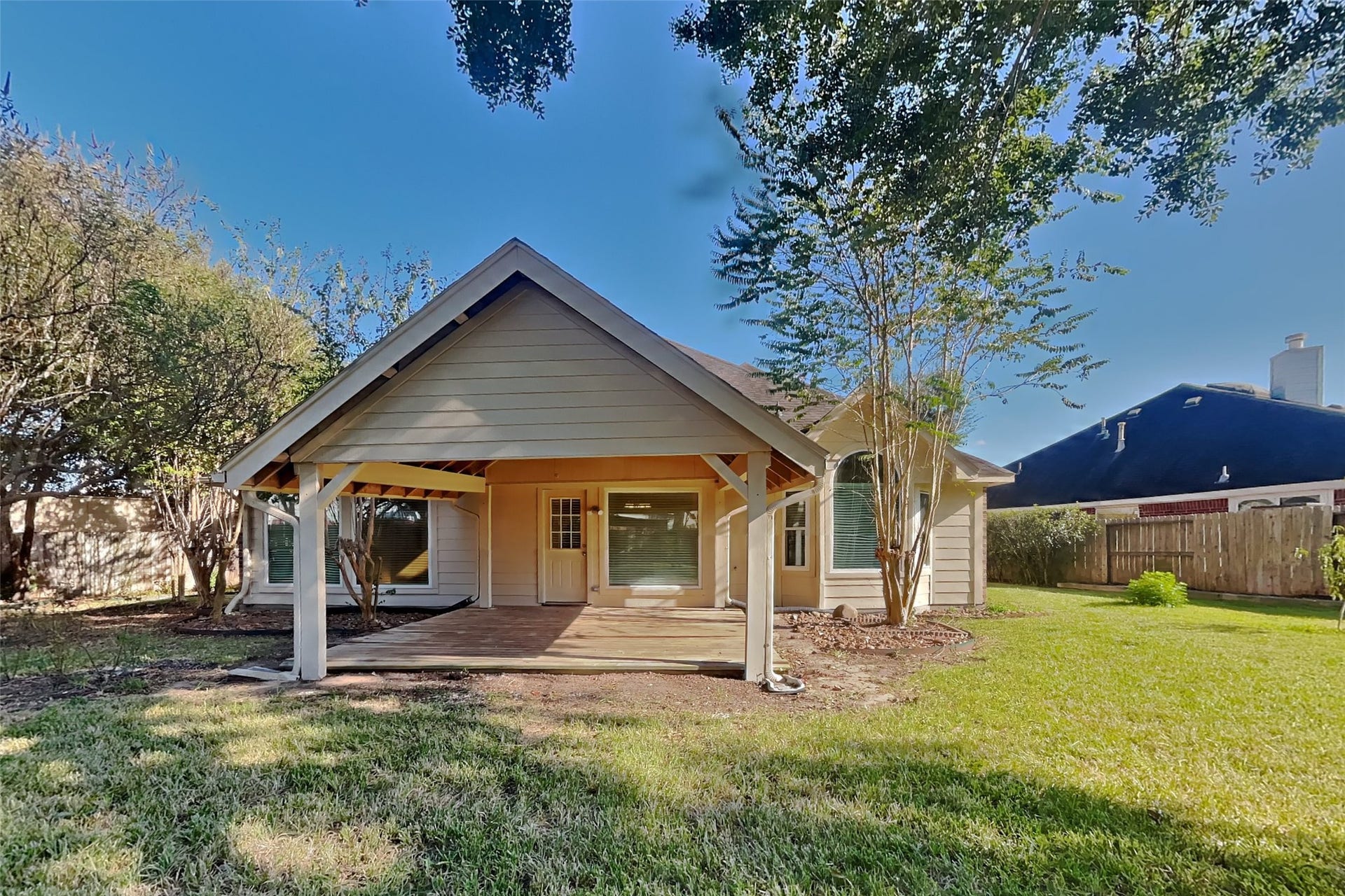 826 Featherbrook Court, Sugar Land, TX 77479 826 Featherbrook Court, Sugar Land, TX 77479