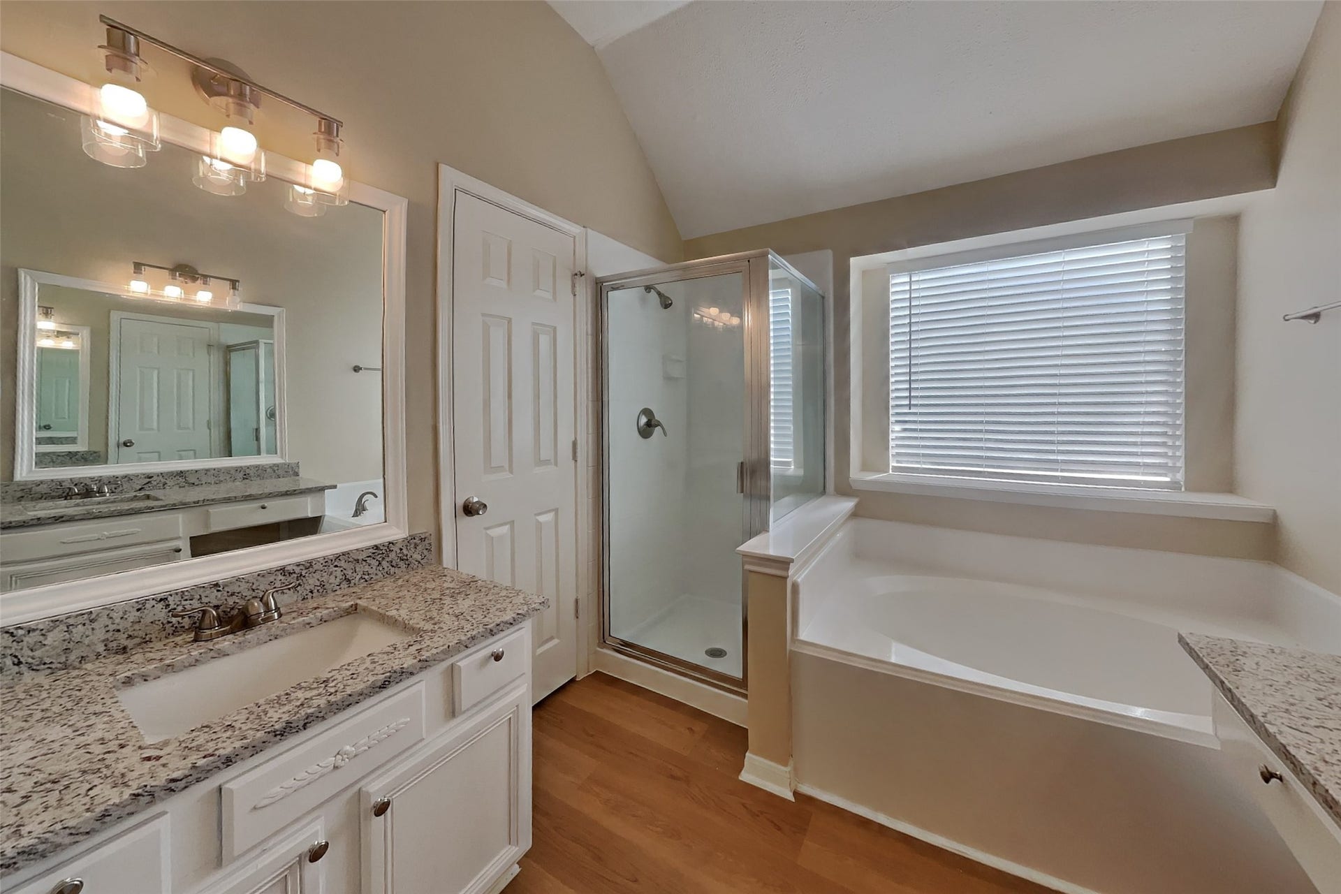 826 Featherbrook Court, Sugar Land, TX 77479 826 Featherbrook Court, Sugar Land, TX 77479