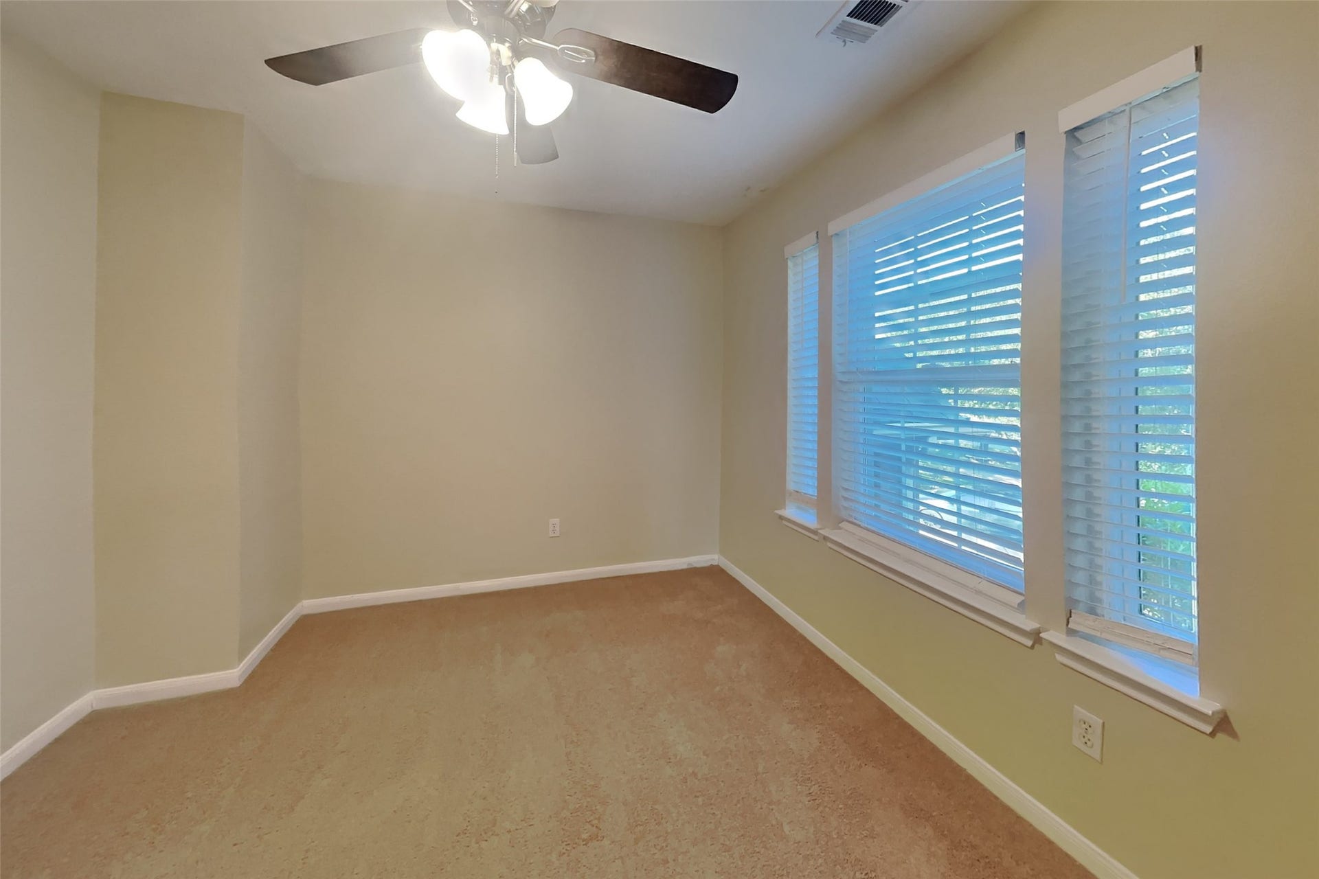826 Featherbrook Court, Sugar Land, TX 77479 826 Featherbrook Court, Sugar Land, TX 77479