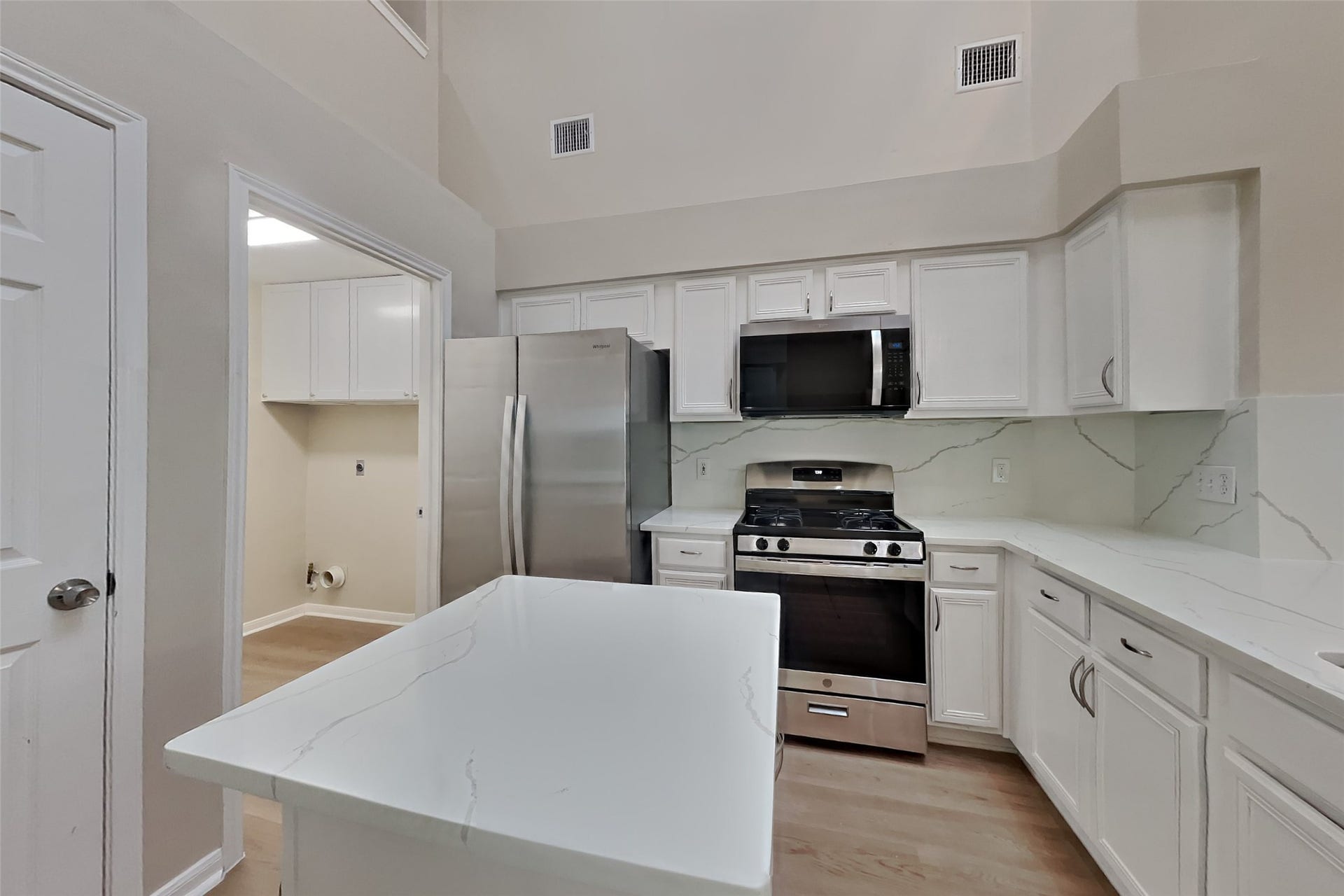 826 Featherbrook Court, Sugar Land, TX 77479 826 Featherbrook Court, Sugar Land, TX 77479