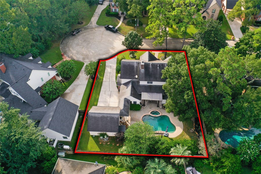 Property photo for 5814 Woodland Creek Drive, Kingwood, TX