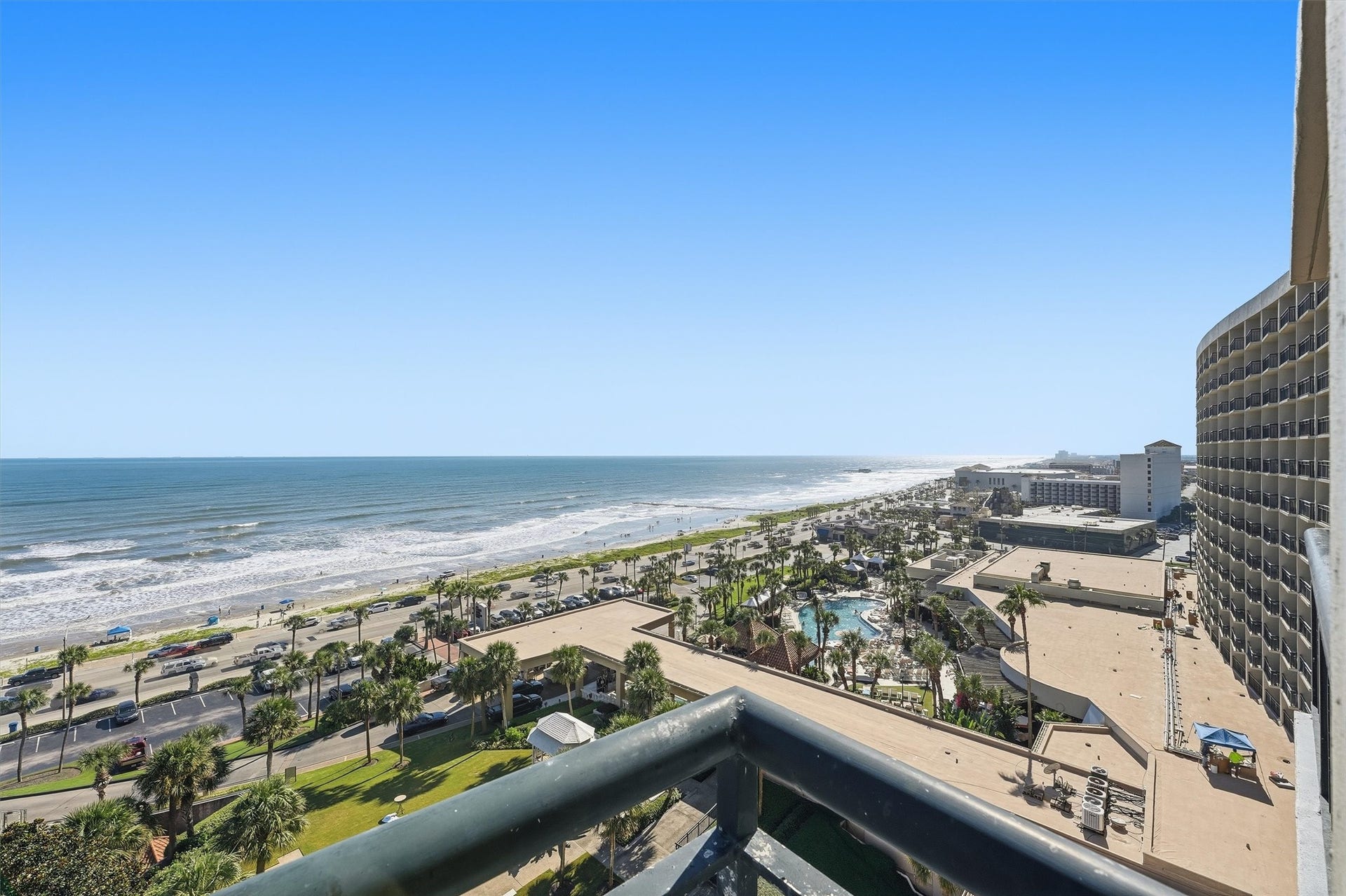 5220 Seawall Boulevard, #1233D, Galveston, TX 77551 Take in the palm-lined resort grounds and miles of Galveston shoreline from your elevated vantage point.