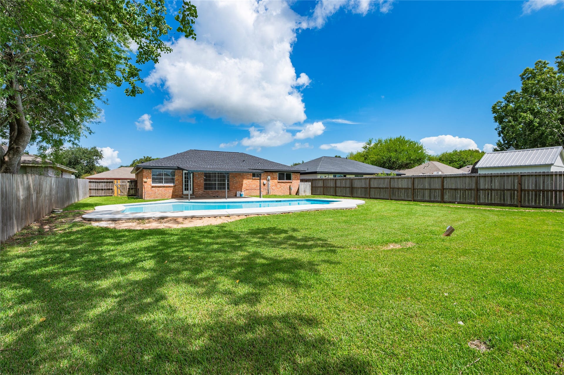 5422 Thistle Drive, Dickinson, TX 77539 5422 Thistle Drive, Dickinson, TX 77539