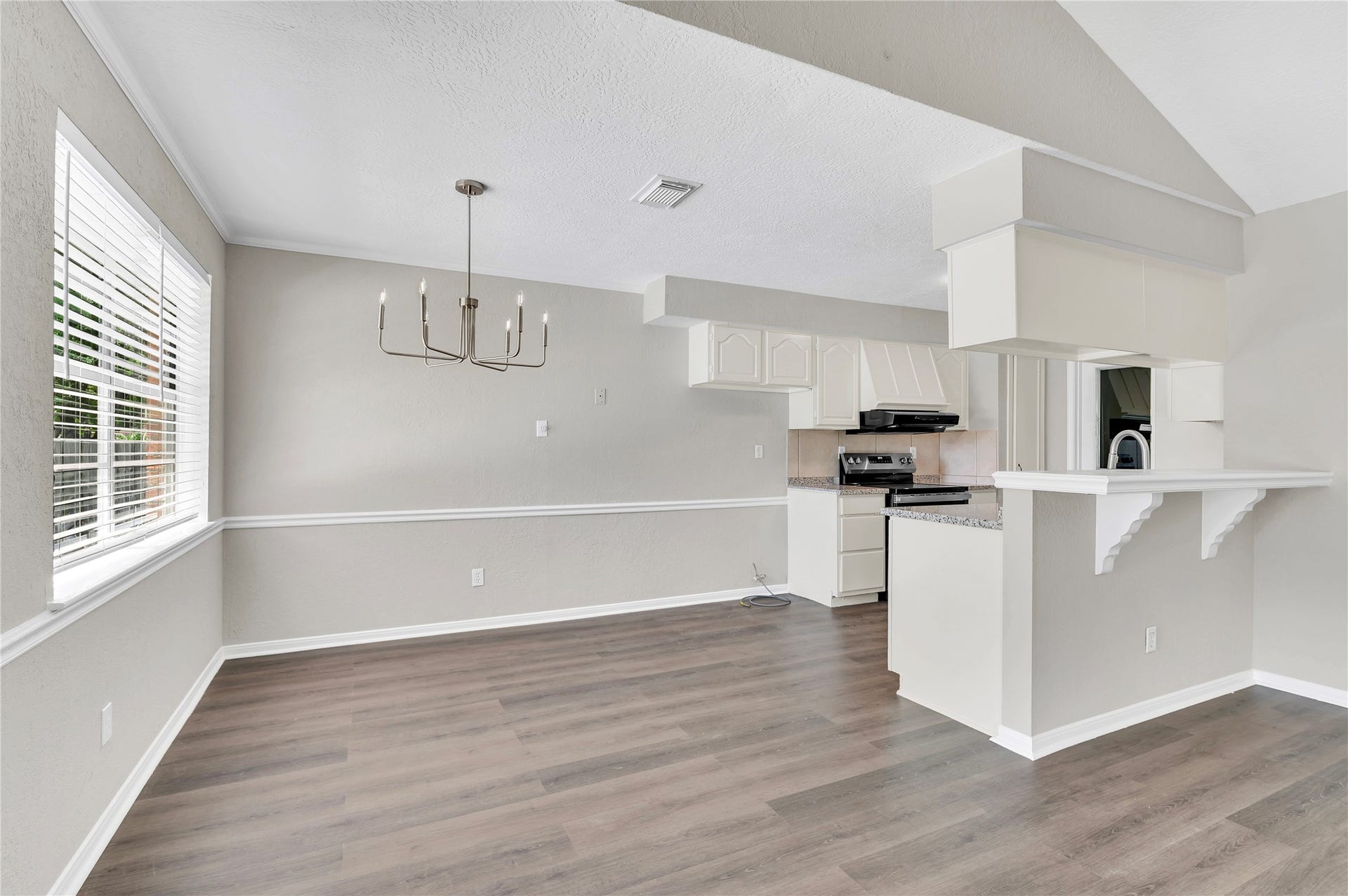 5422 Thistle Drive, Dickinson, TX 77539 5422 Thistle Drive, Dickinson, TX 77539
