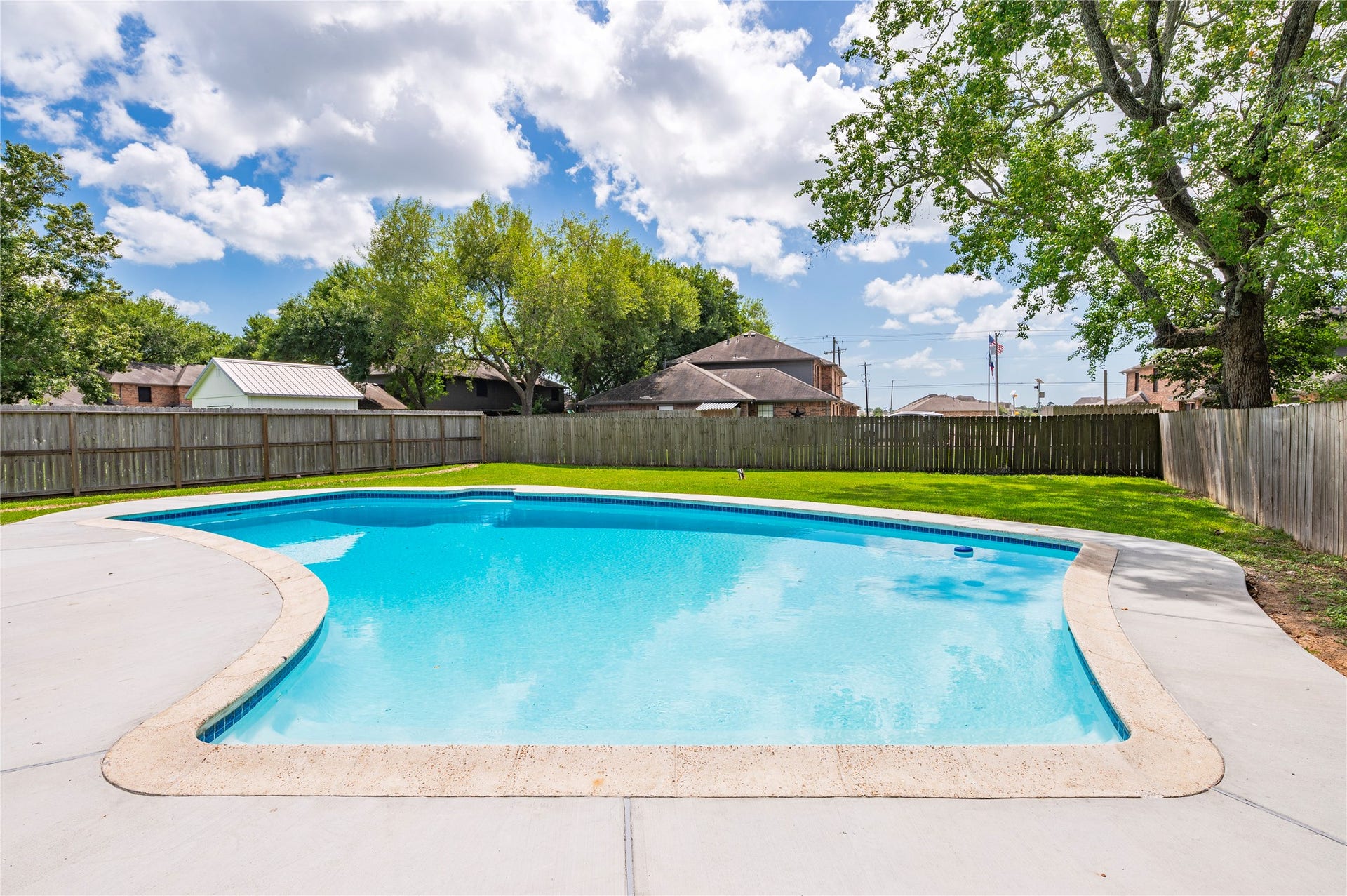 5422 Thistle Drive, Dickinson, TX 77539 5422 Thistle Drive, Dickinson, TX 77539