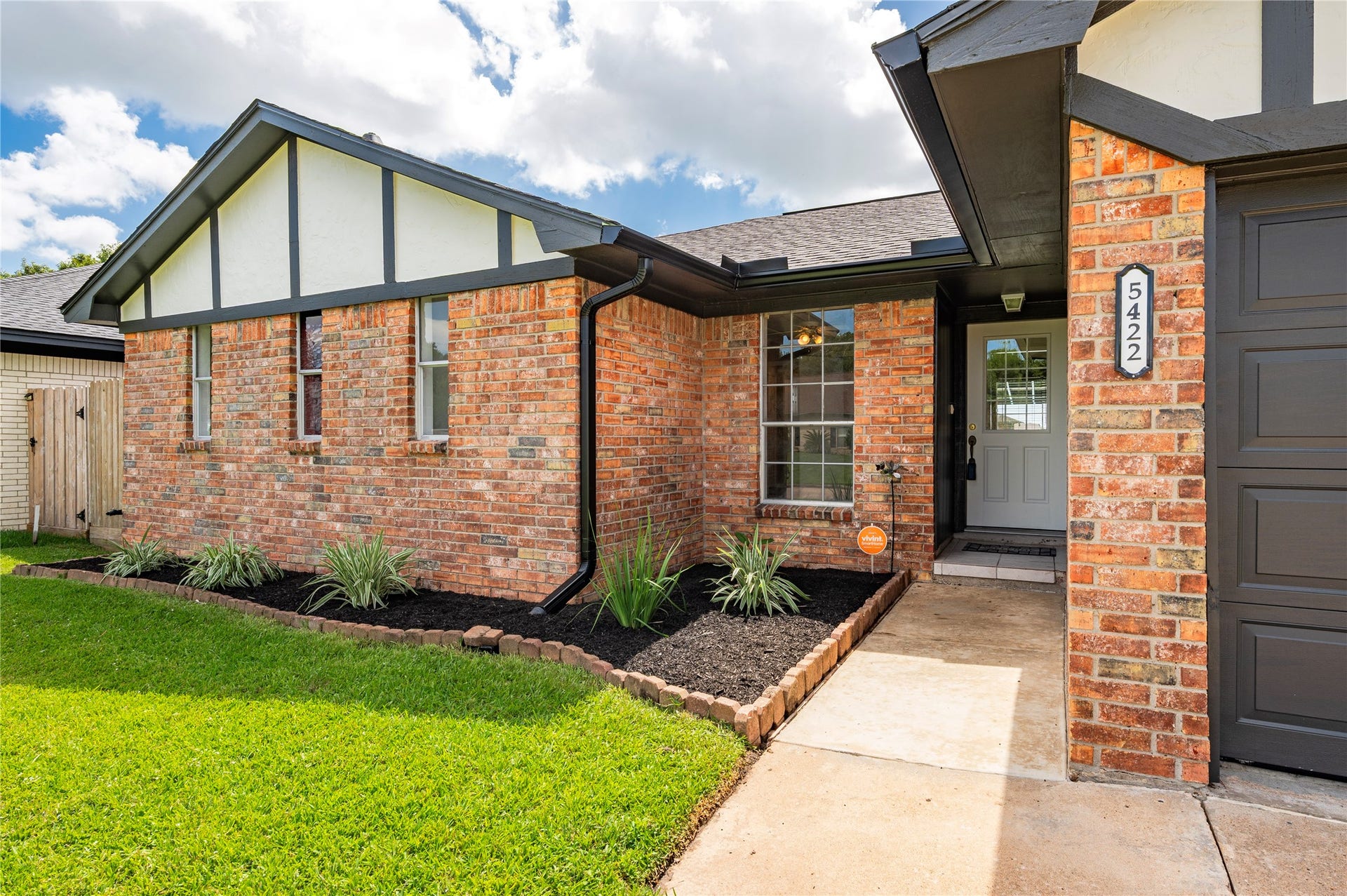 5422 Thistle Drive, Dickinson, TX 77539 5422 Thistle Drive, Dickinson, TX 77539