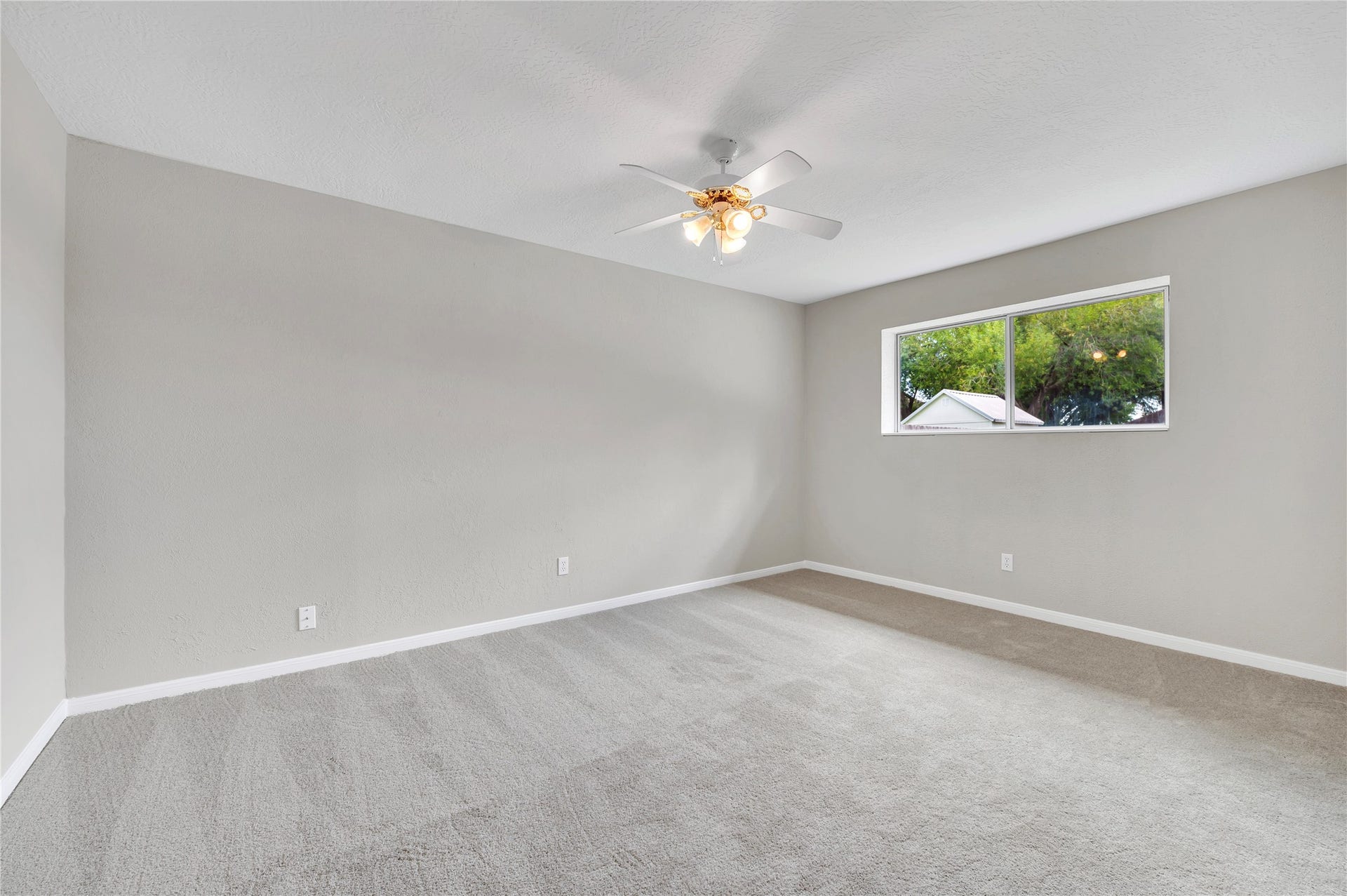 5422 Thistle Drive, Dickinson, TX 77539 5422 Thistle Drive, Dickinson, TX 77539