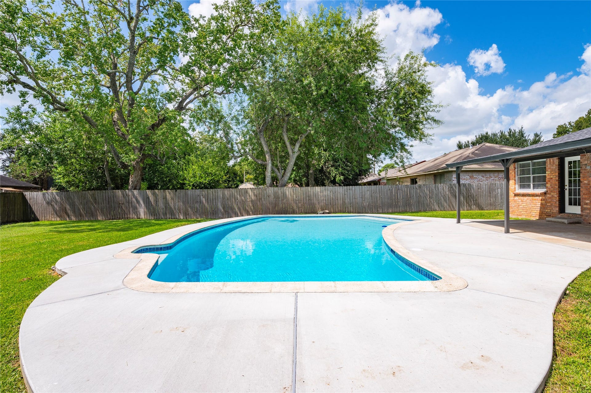 5422 Thistle Drive, Dickinson, TX 77539 5422 Thistle Drive, Dickinson, TX 77539