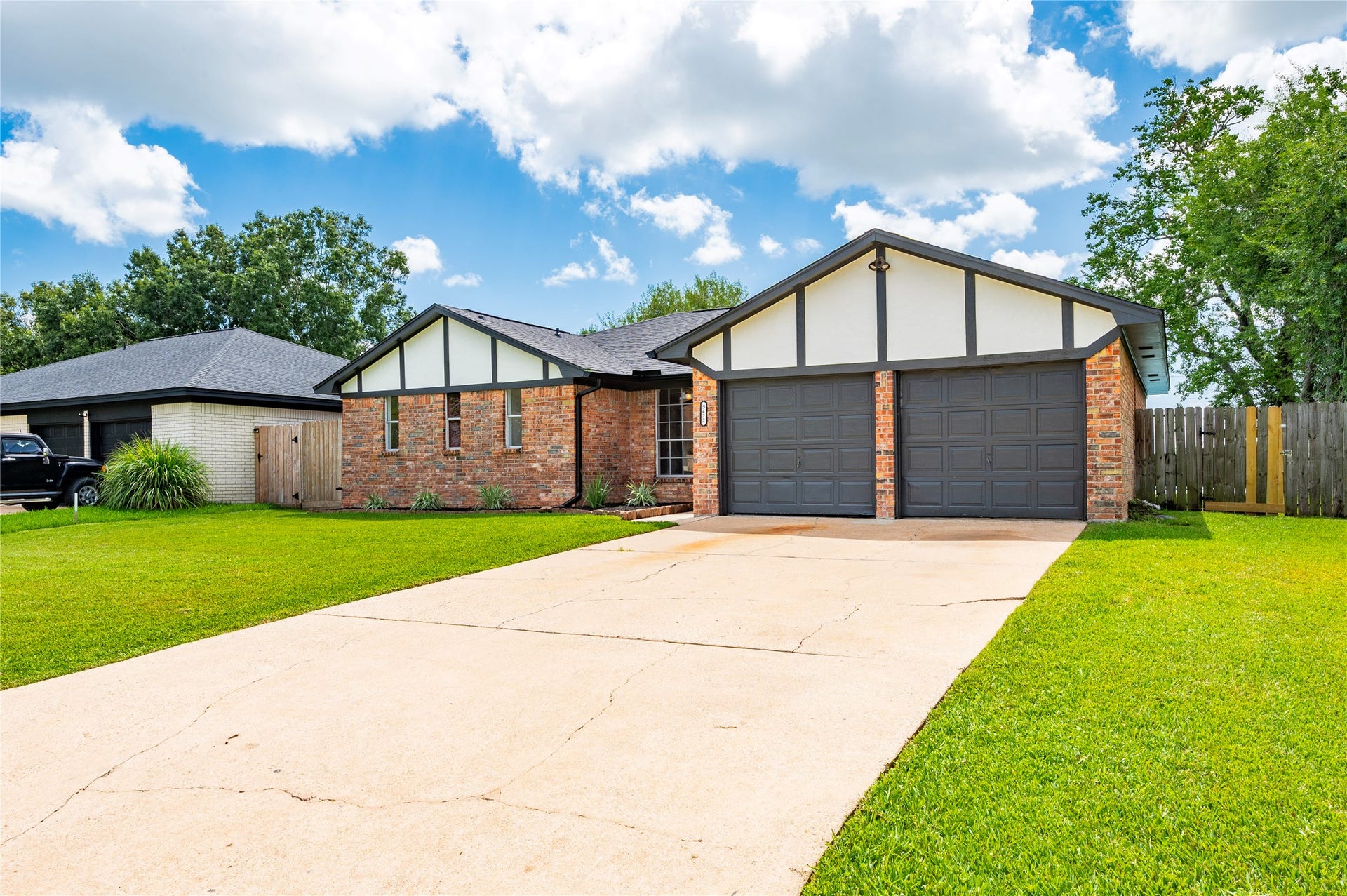 5422 Thistle Drive, Dickinson, TX 77539 5422 Thistle Drive, Dickinson, TX 77539