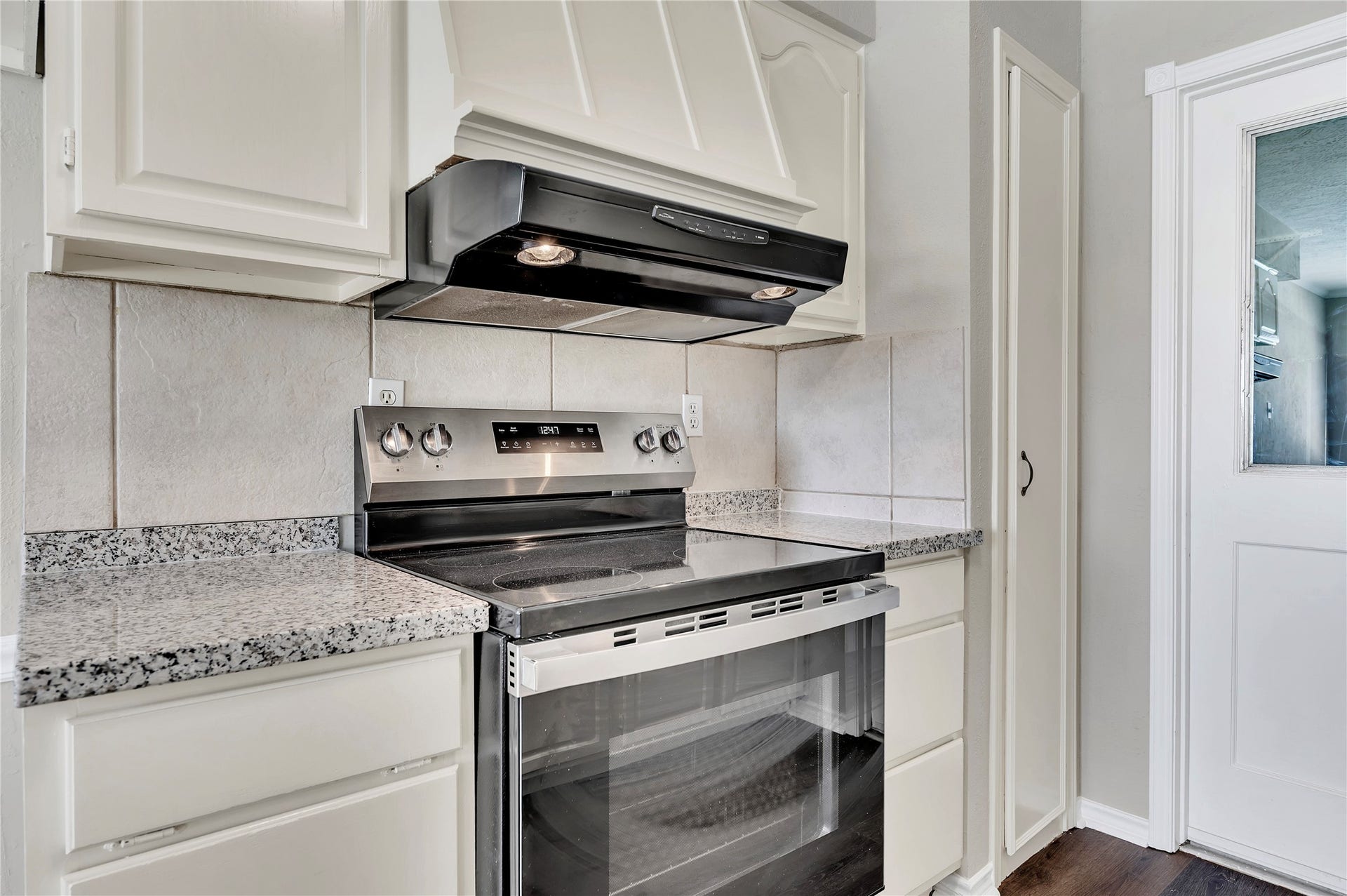 5422 Thistle Drive, Dickinson, TX 77539 5422 Thistle Drive, Dickinson, TX 77539