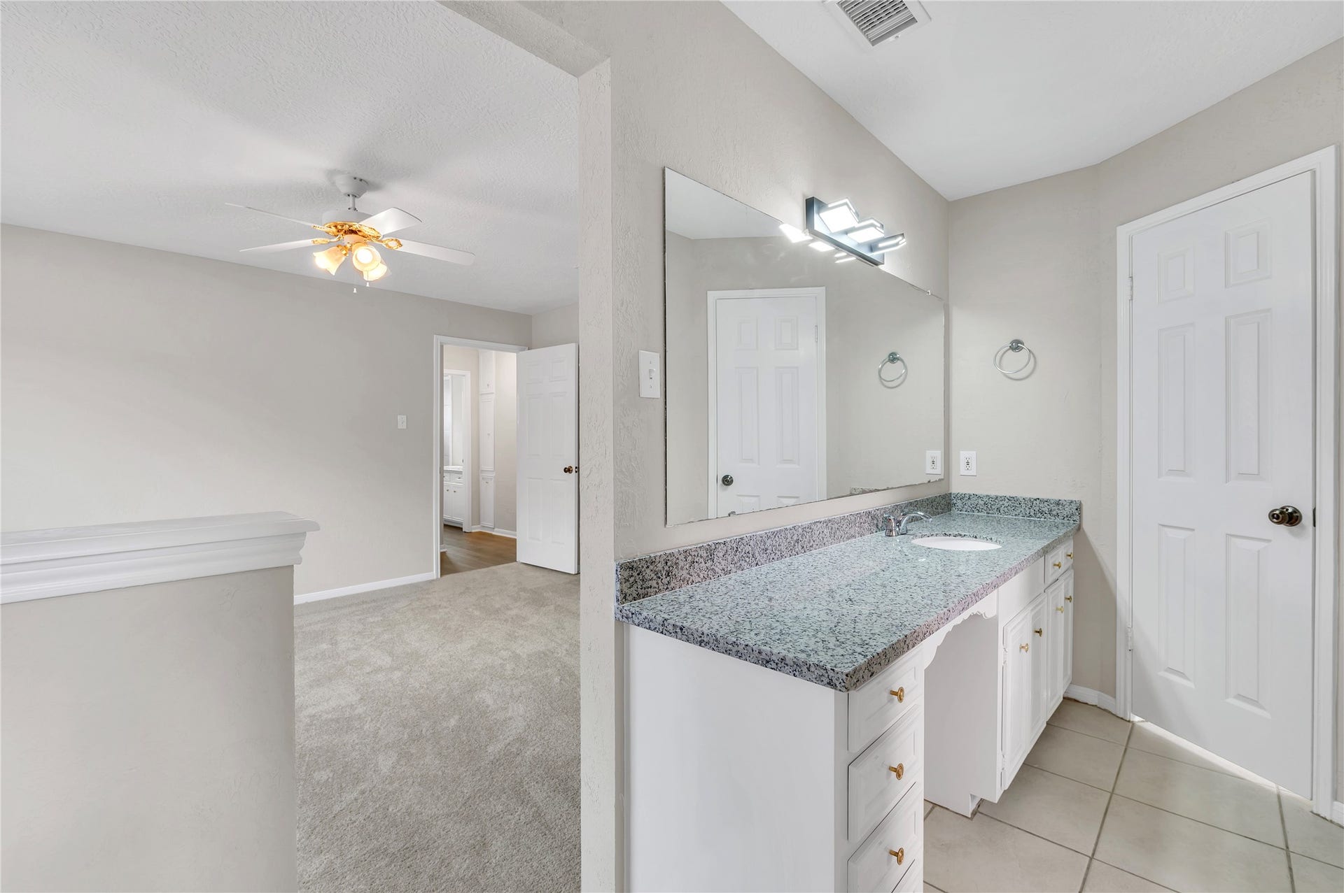 5422 Thistle Drive, Dickinson, TX 77539 5422 Thistle Drive, Dickinson, TX 77539